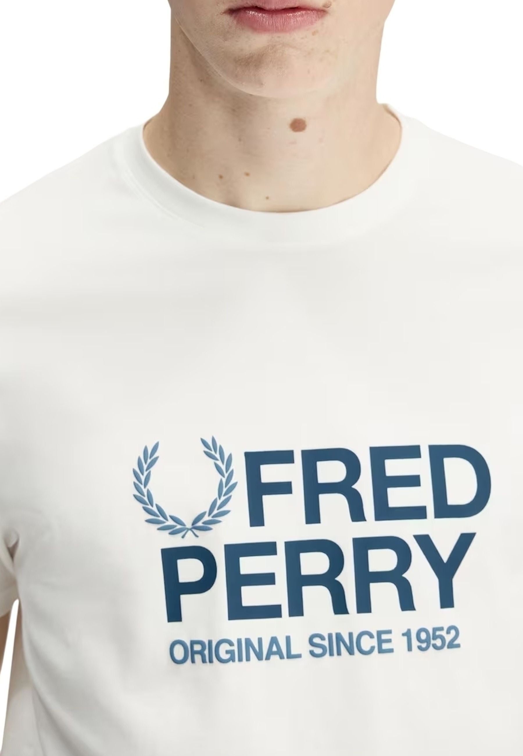 CAMISETA FRED PERRY BLANCA ORIGINAL GRAPHIC TEE