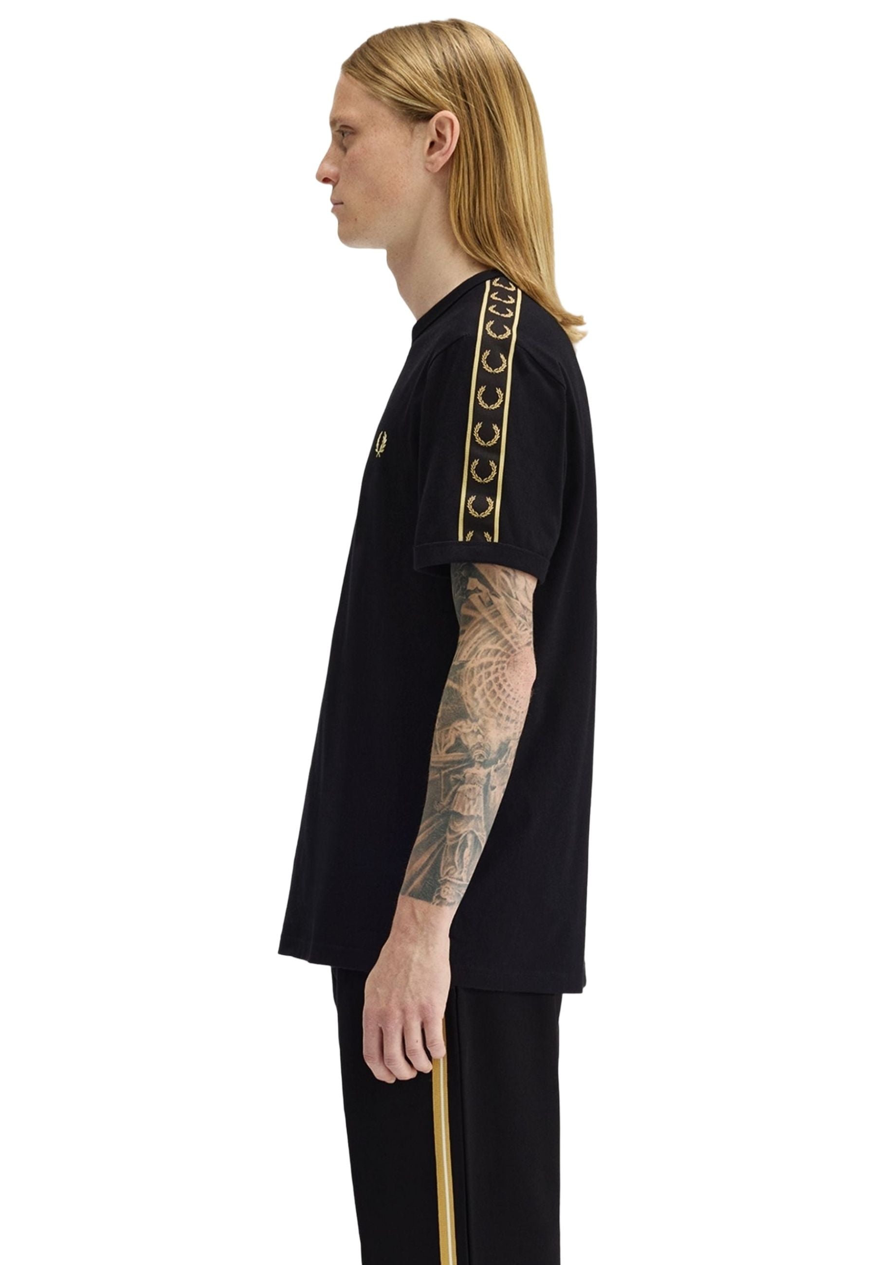 CAMISETA FRED PERRY NEGRA CONTRAST TAPE RINGER TEE