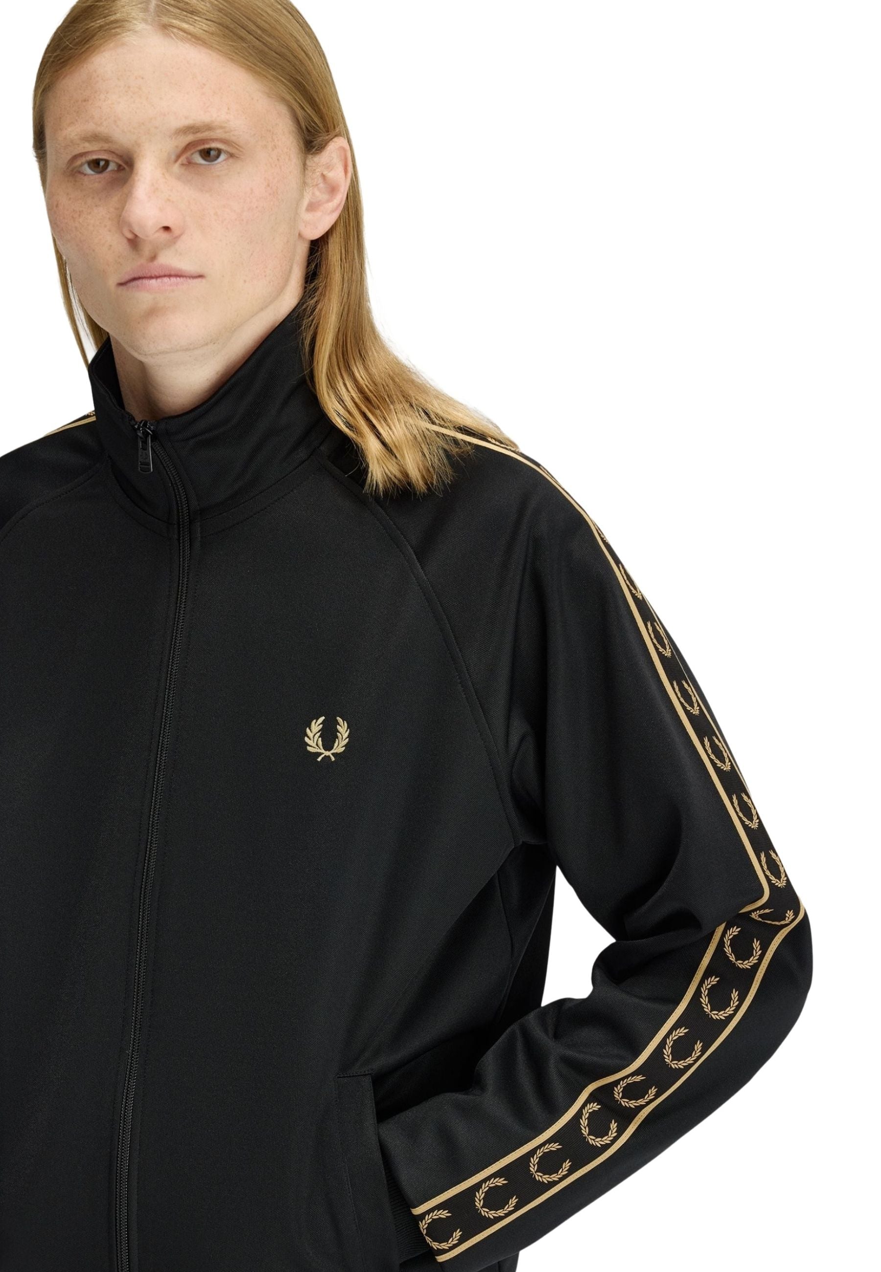CHAQUETA FRED PERRY NEGRA CONTRAST TAPE TRACK JACKET