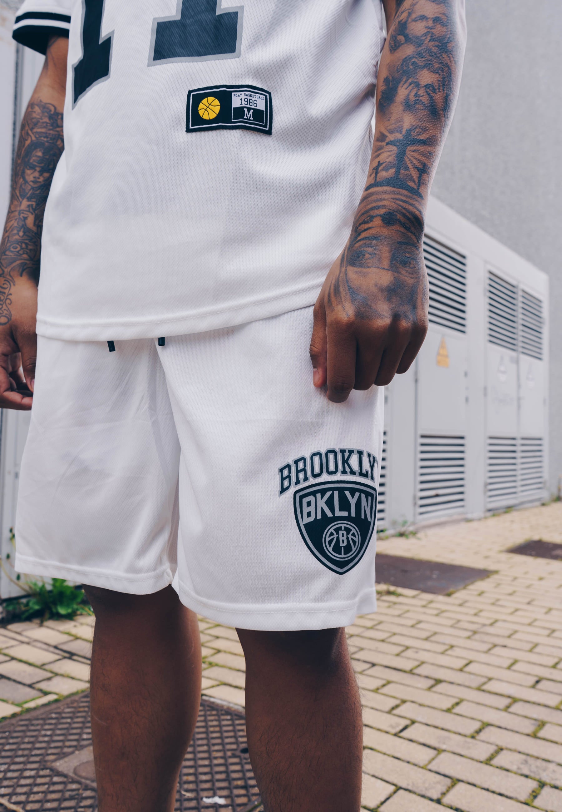 BERMUDA AREA ZERO BLANCA BROOKLIN SPORT SHORT
