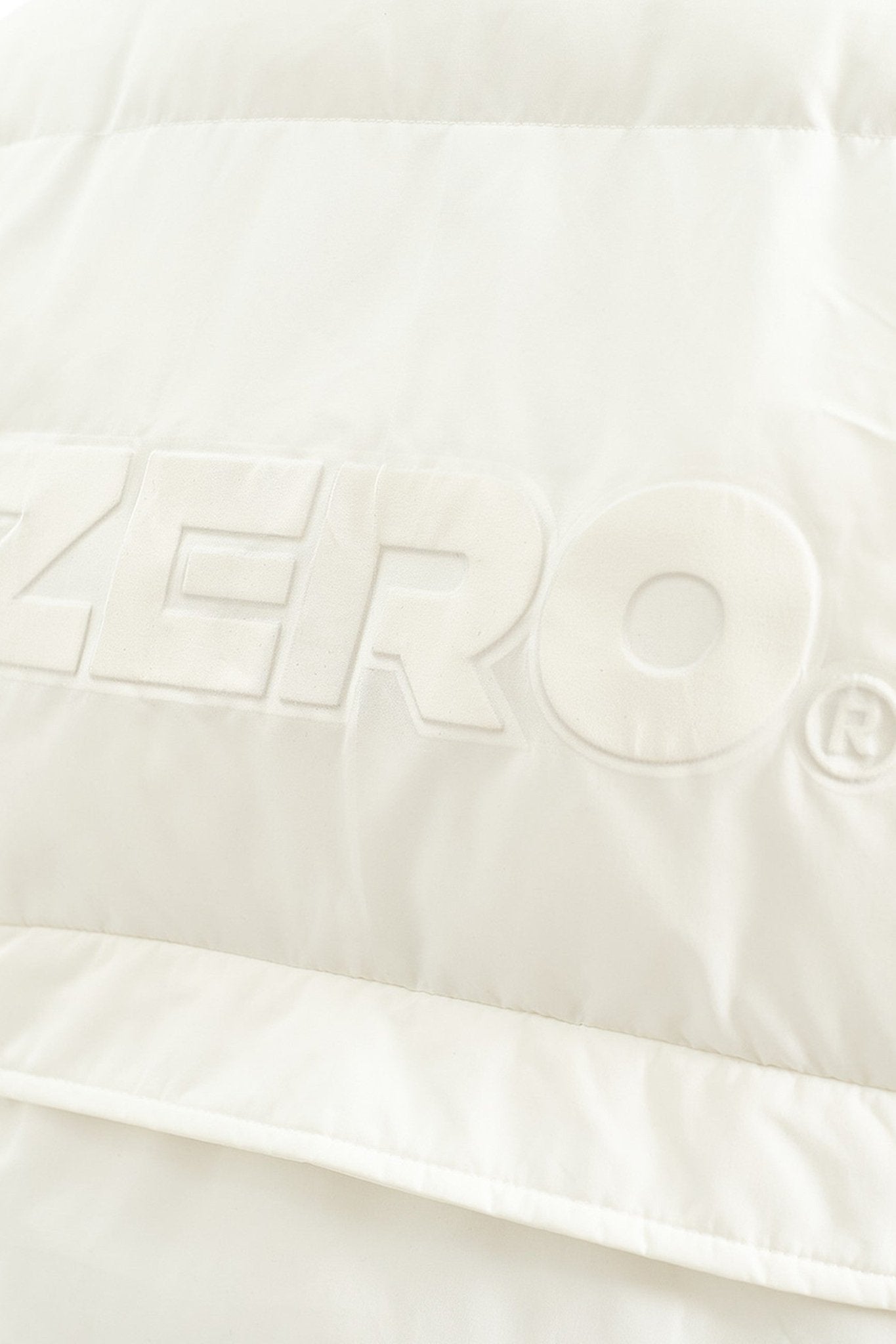 ABRIGO BLANCO 3D EMBOSSED PUFFY JACKET - AREA ZERO