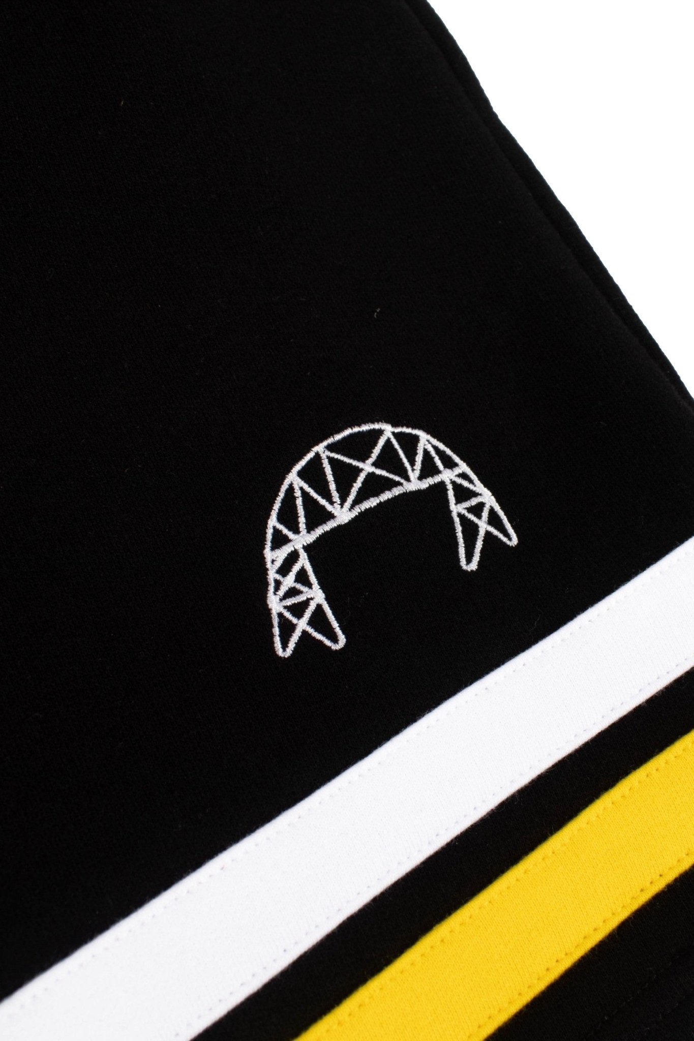 BERMUDA CLAN NEGRA BRIDGE SHORT - AREA ZERO