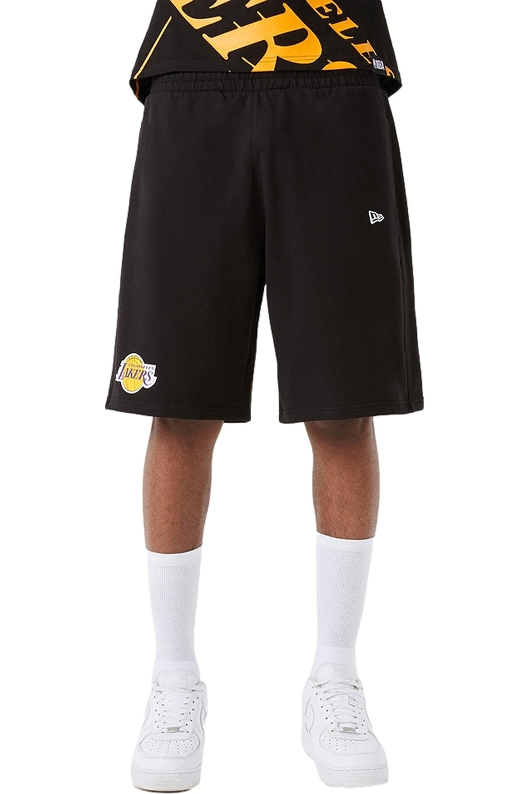 BERMUDA NEW ERA NEGRA LAKERS NBA TEAM LOGO SHORT LOSLAK