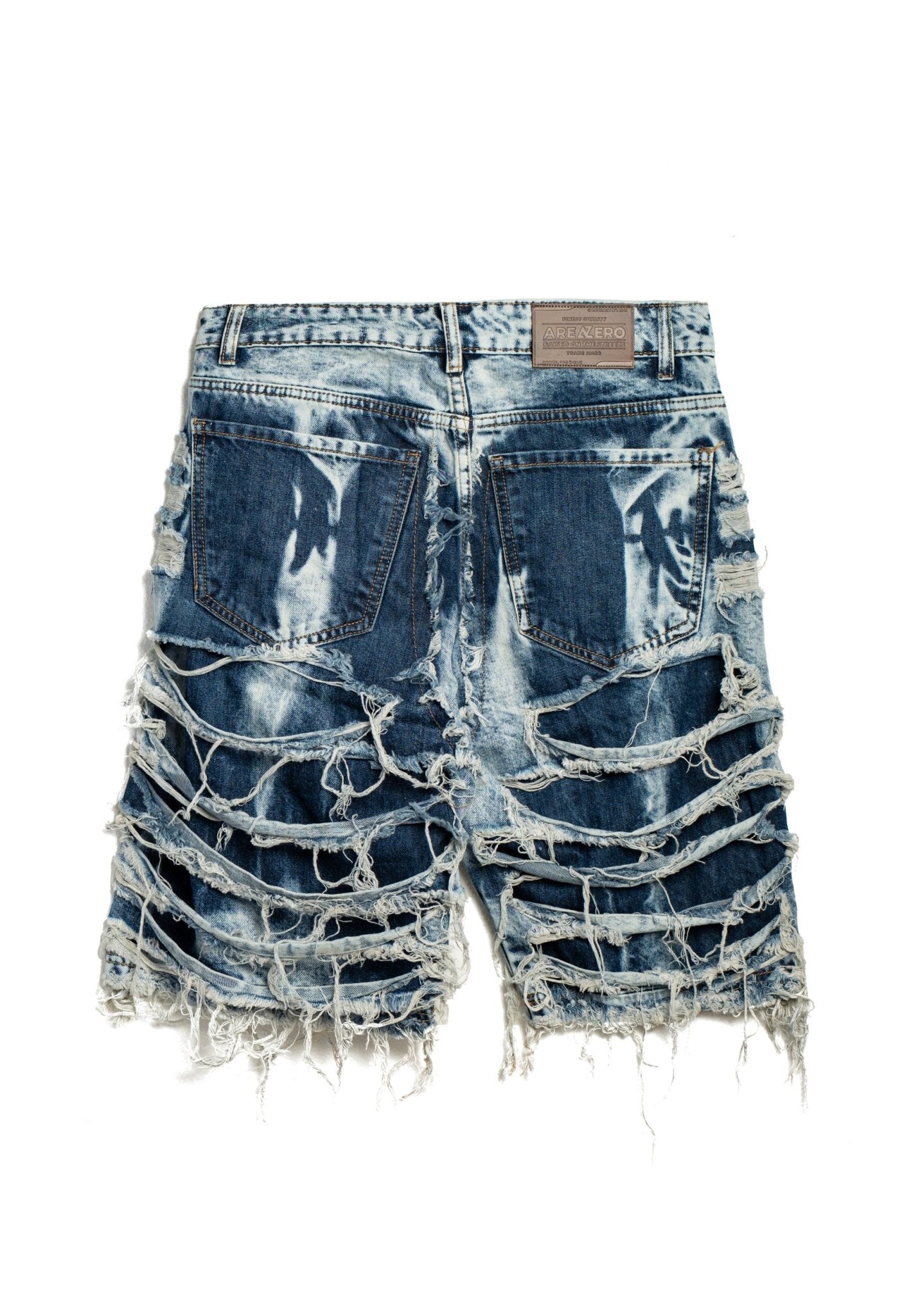 BERMUDA STW GASTADA DESHILACHADA FRONT ITEM SHORT - AREA ZERO