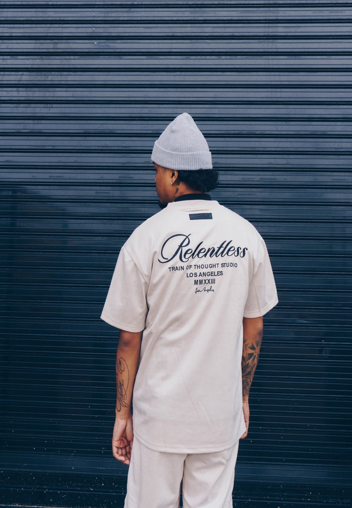 CAMISETA BEIGE RELENTLESS OVERSIZED TEE - AREA ZERO