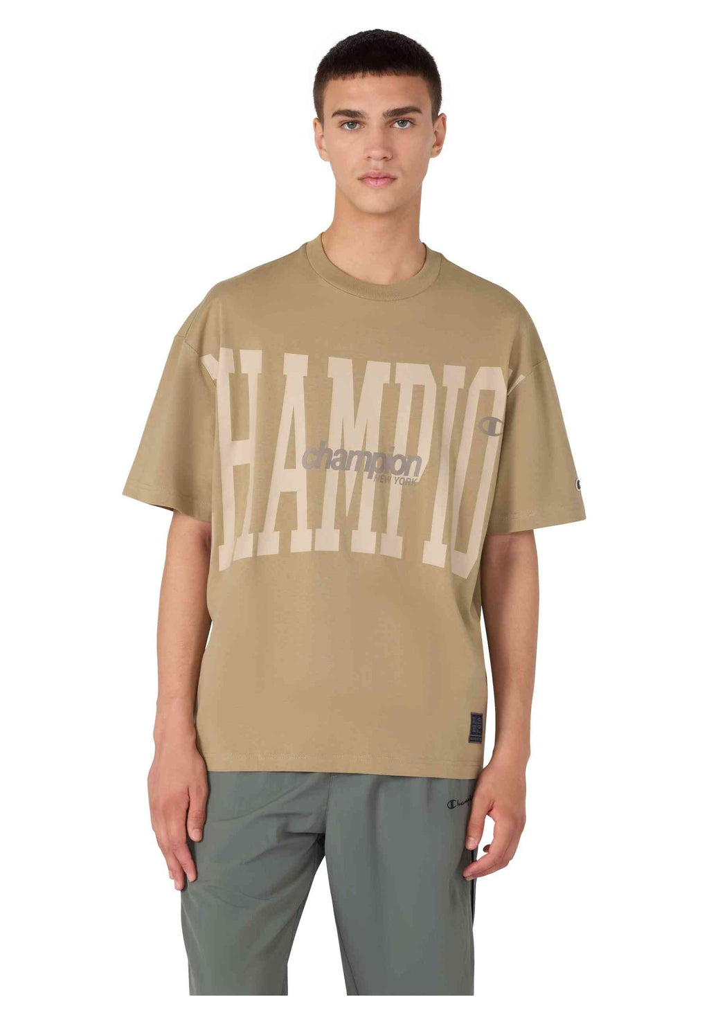 CAMISETA CHAMPION BEIGE MAXI LOGO URBAN CONTEMPORARY TEE