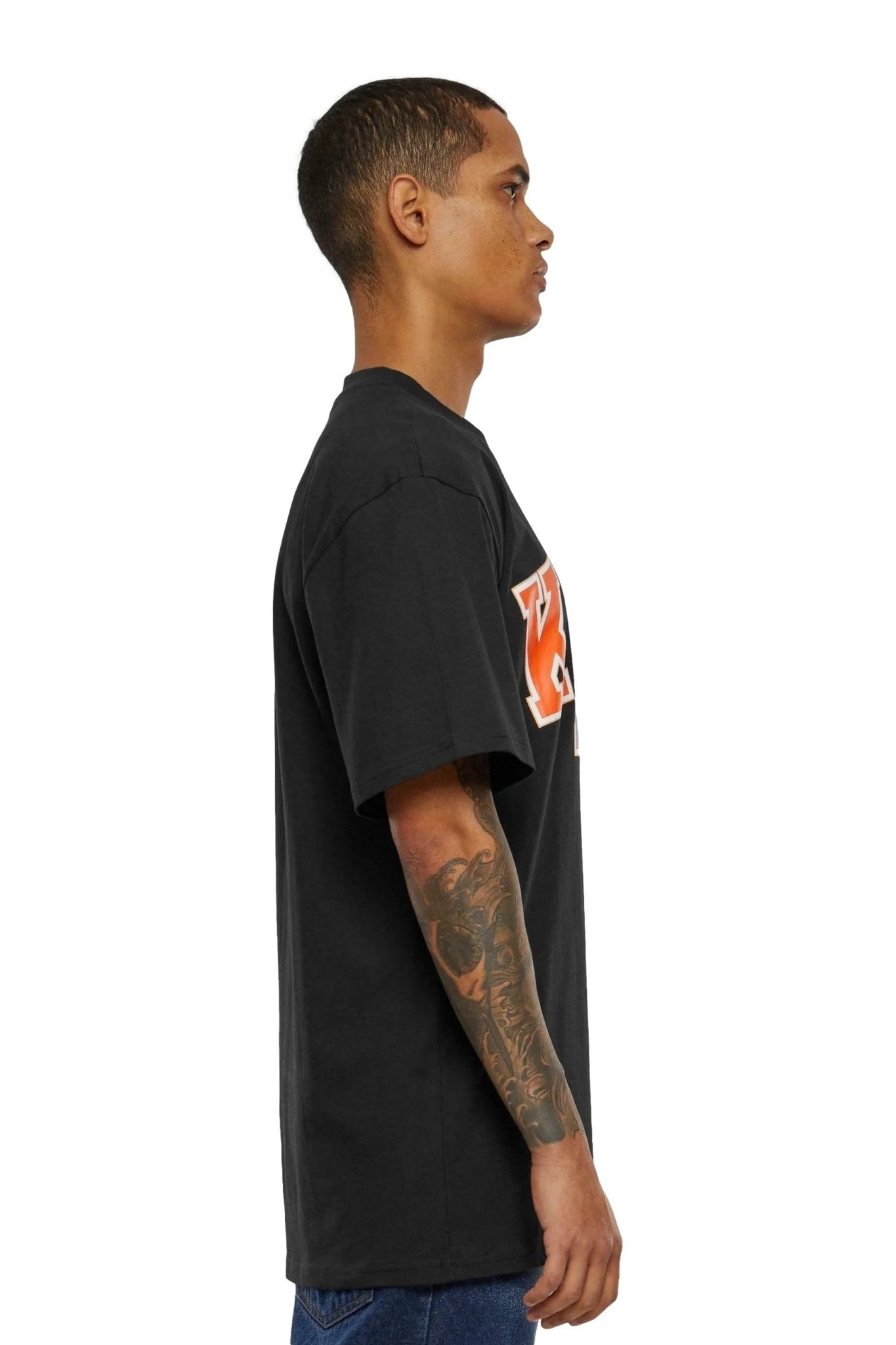 CAMISETA KARL KANI NEGRA WOVEN SIGNATURE LOGO TEE - AREA ZERO