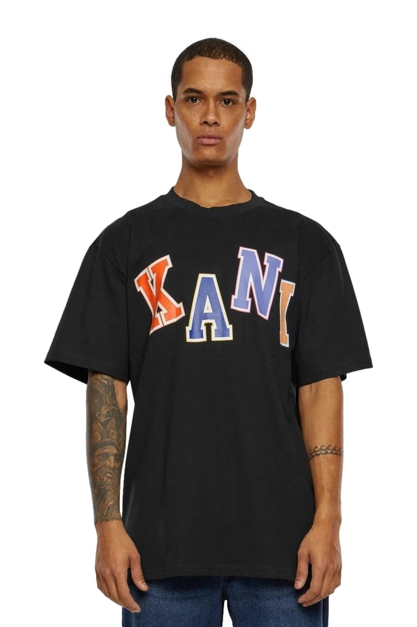 CAMISETA KARL KANI NEGRA WOVEN SIGNATURE LOGO TEE - AREA ZERO