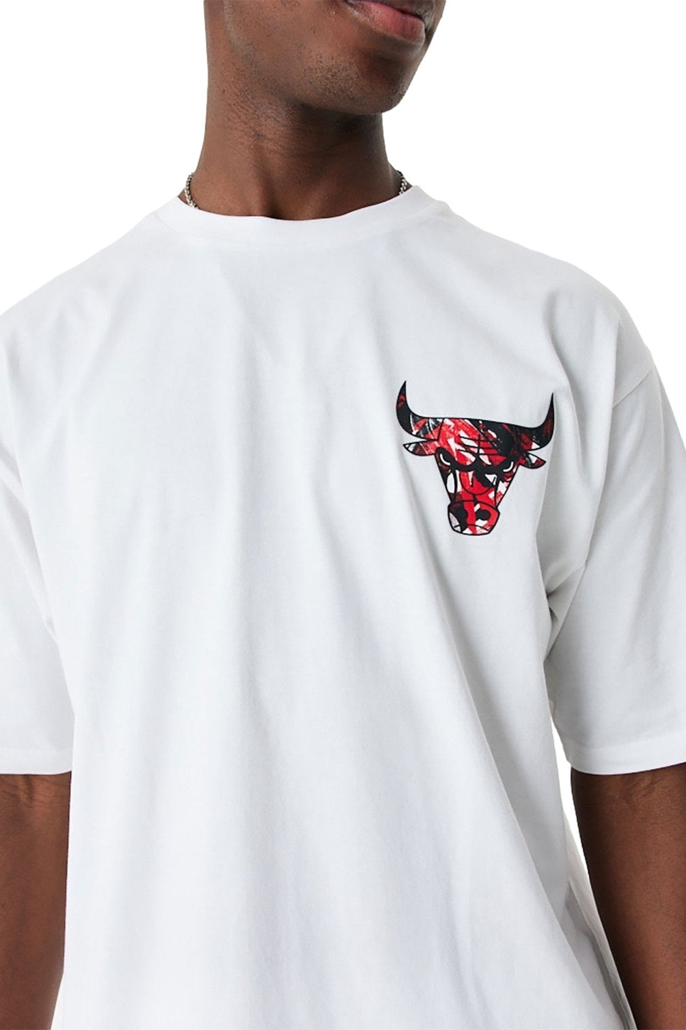 CAMISETA NEW ERA BLANCA BULLS NBA LARGE INFILL OS TEE CHIBUL - AREA ZERO