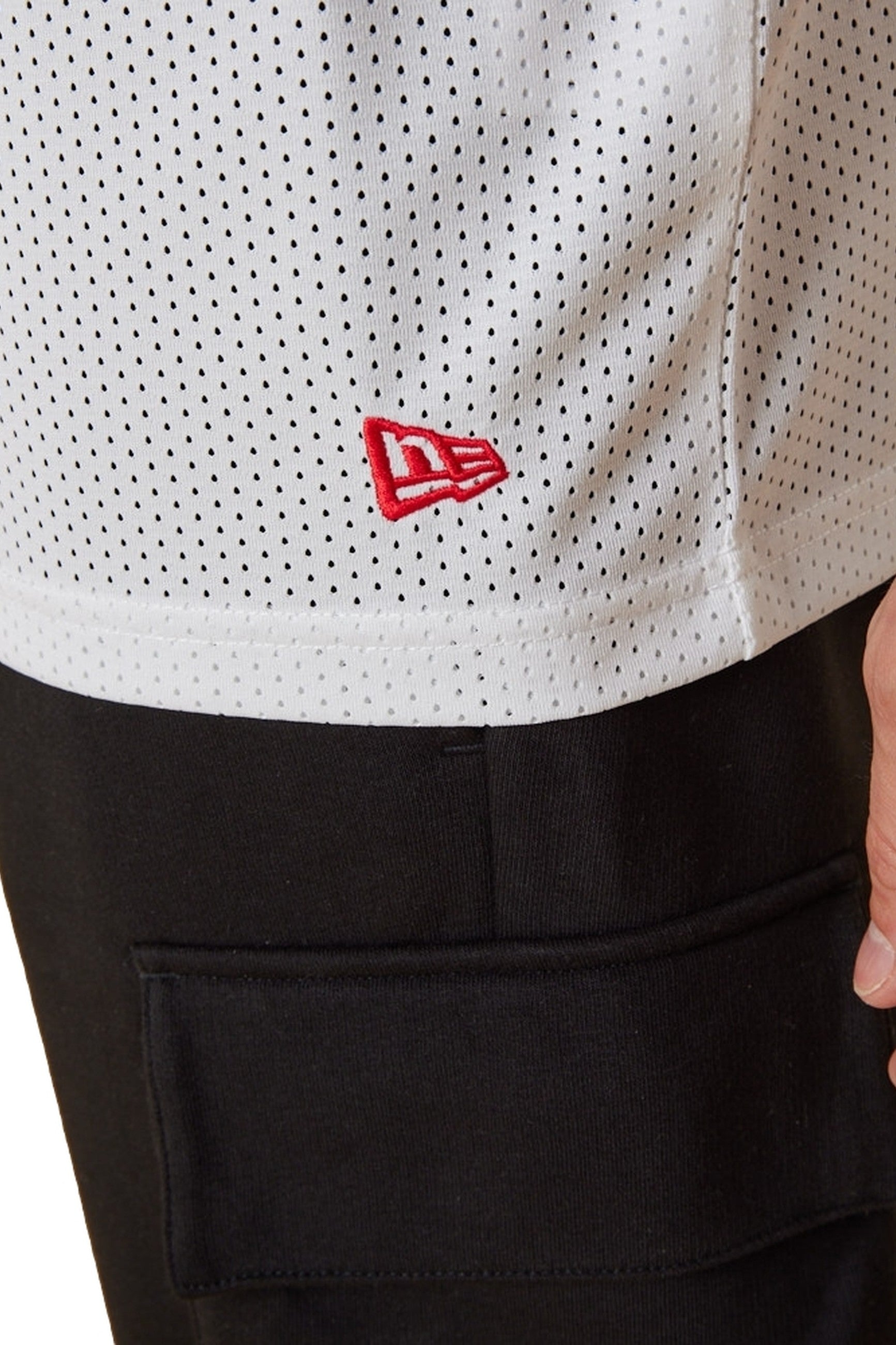 CAMISETA NEW ERA BLANCA BULLS NBA MESH TEAM LOGO OVRSZD TEE CHIBUL
