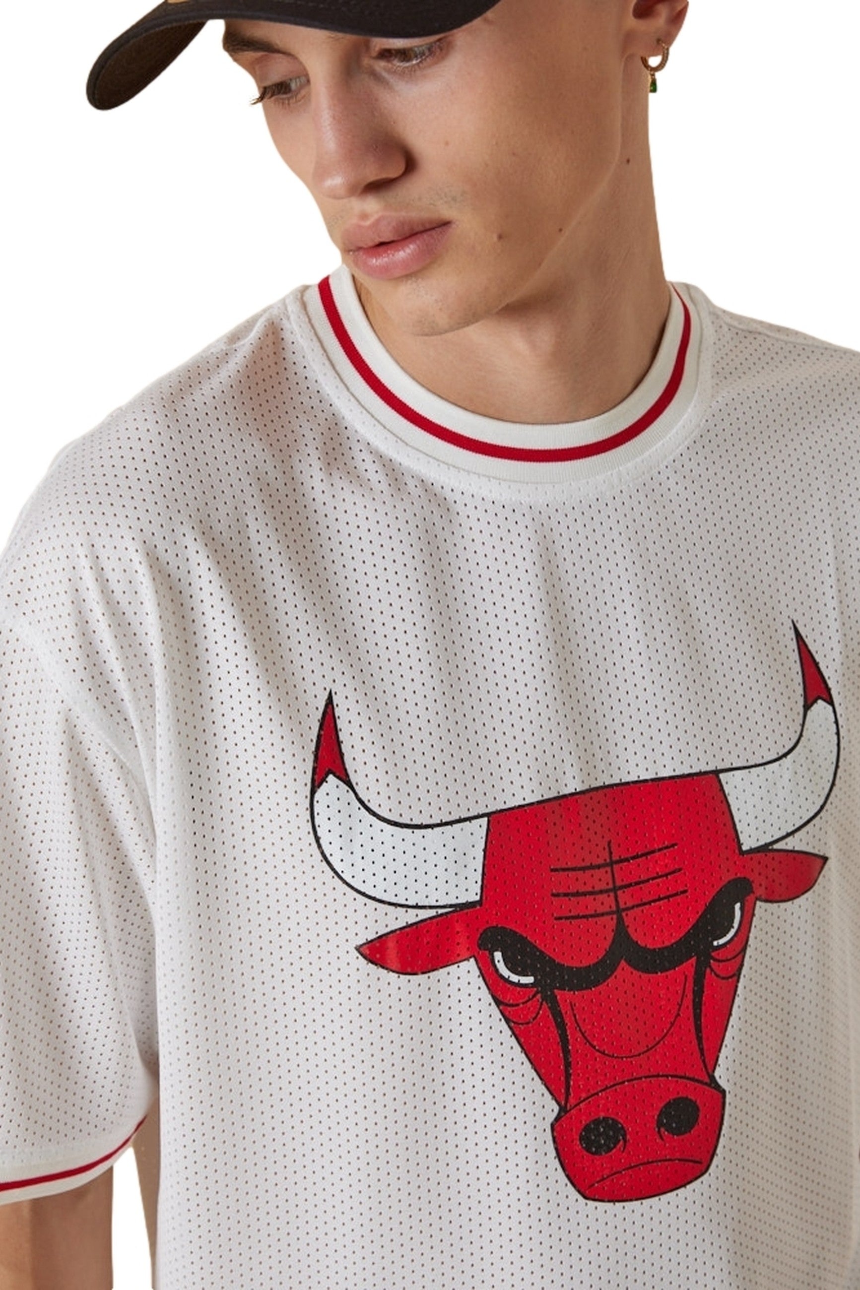 CAMISETA NEW ERA BLANCA BULLS NBA MESH TEAM LOGO OVRSZD TEE CHIBUL