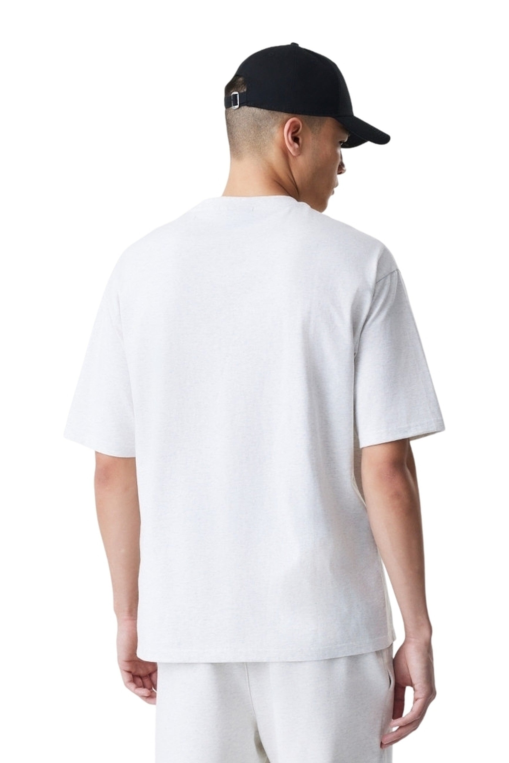 CAMISETA NEW ERA GRIS NE ESSENTIAL OS TEE