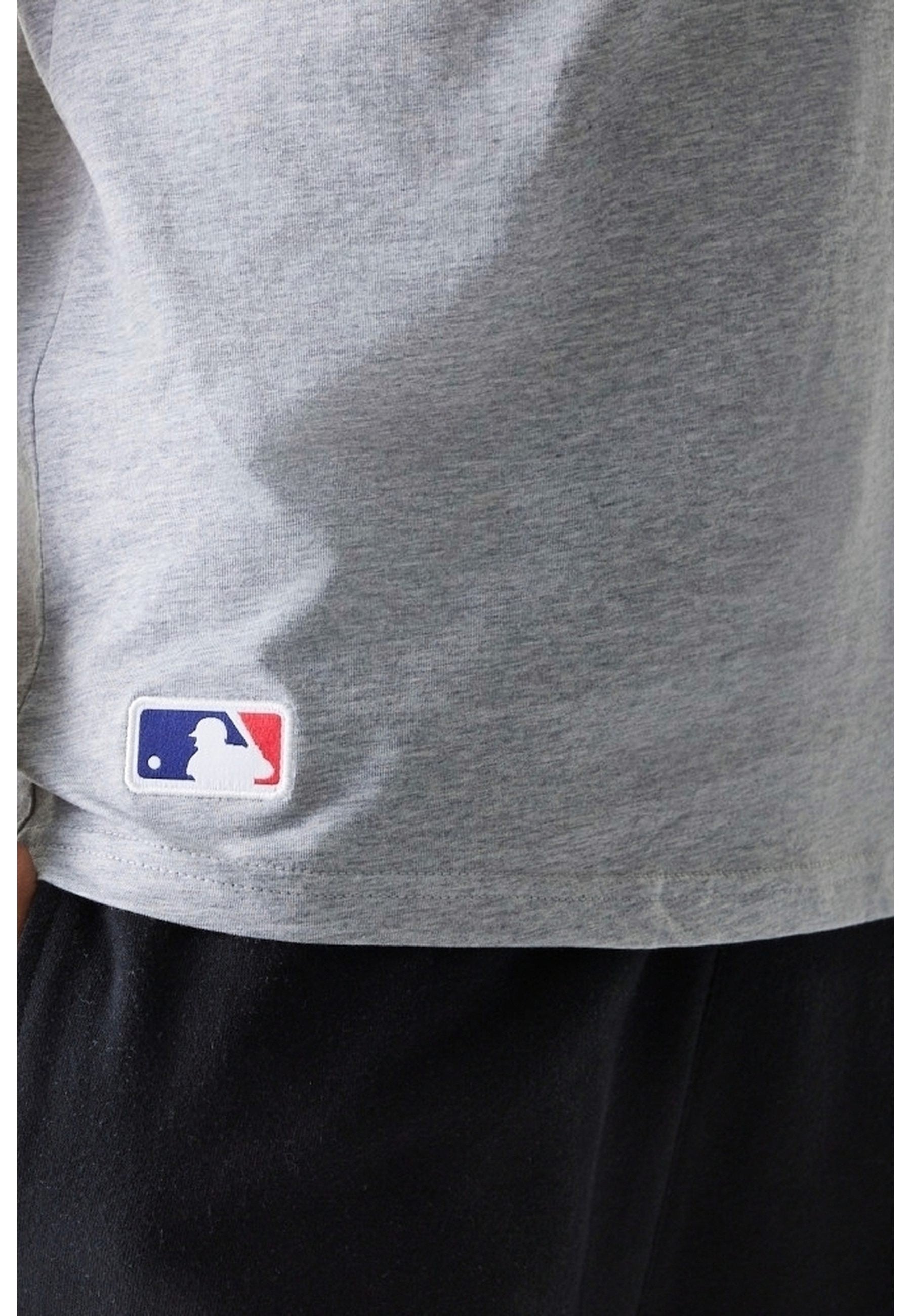 CAMISETA NEW ERA GRIS YANKEES NOS MLB REGULAR TEE NEYYAN