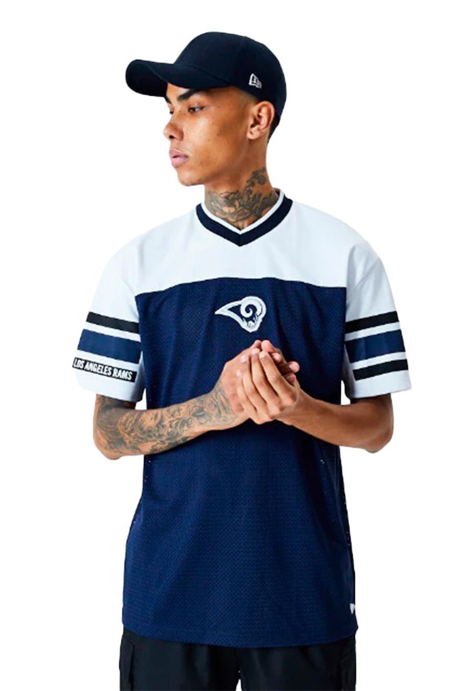 CAMISETA NEW ERA MARINO RAMS JACQUARD OVERSIZED MESH TEE LOSRAM - AREA ZERO