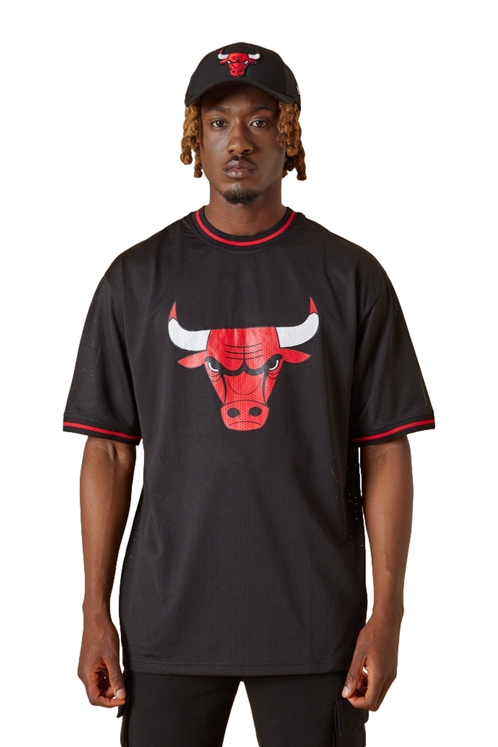 CAMISETA NEW ERA NEGRA BULLS NBA MESH TEAM LOGO OVRSSZD TEE CHIBUL