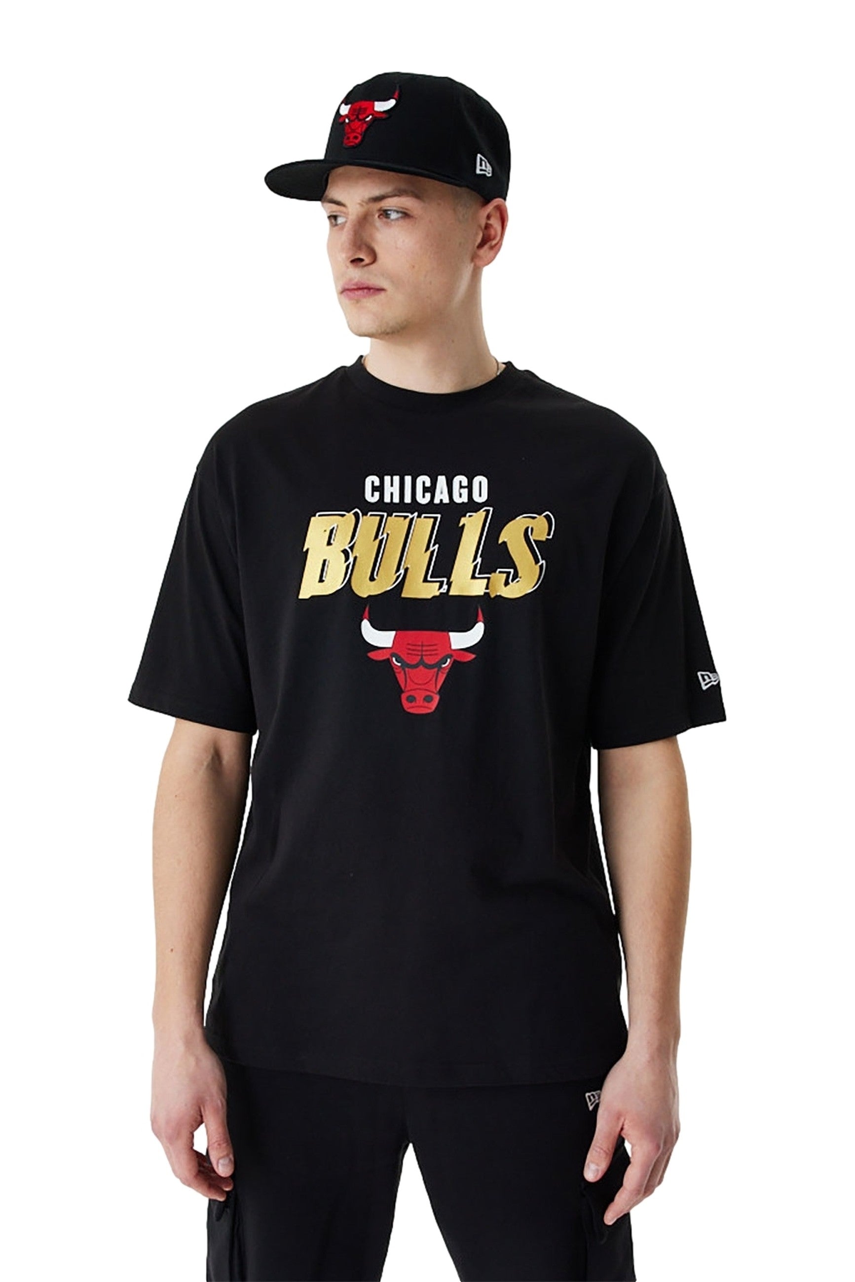CAMISETA NEW ERA NEGRA BULLS TEAM SCRIPT OS TEE CHIBUL