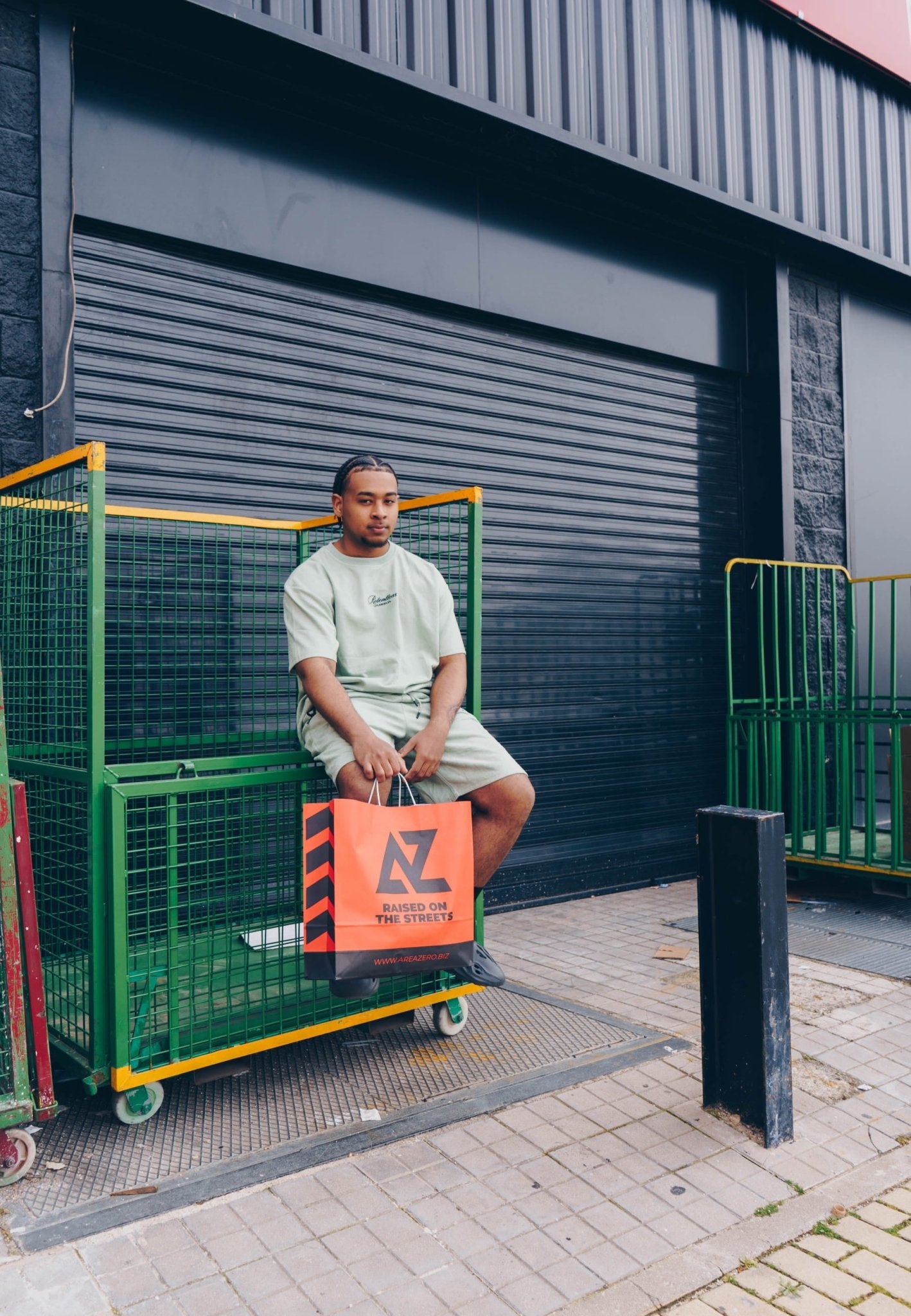 CAMISETA VERDE RELENTLESS OVERSIZED TEE - AREA ZERO