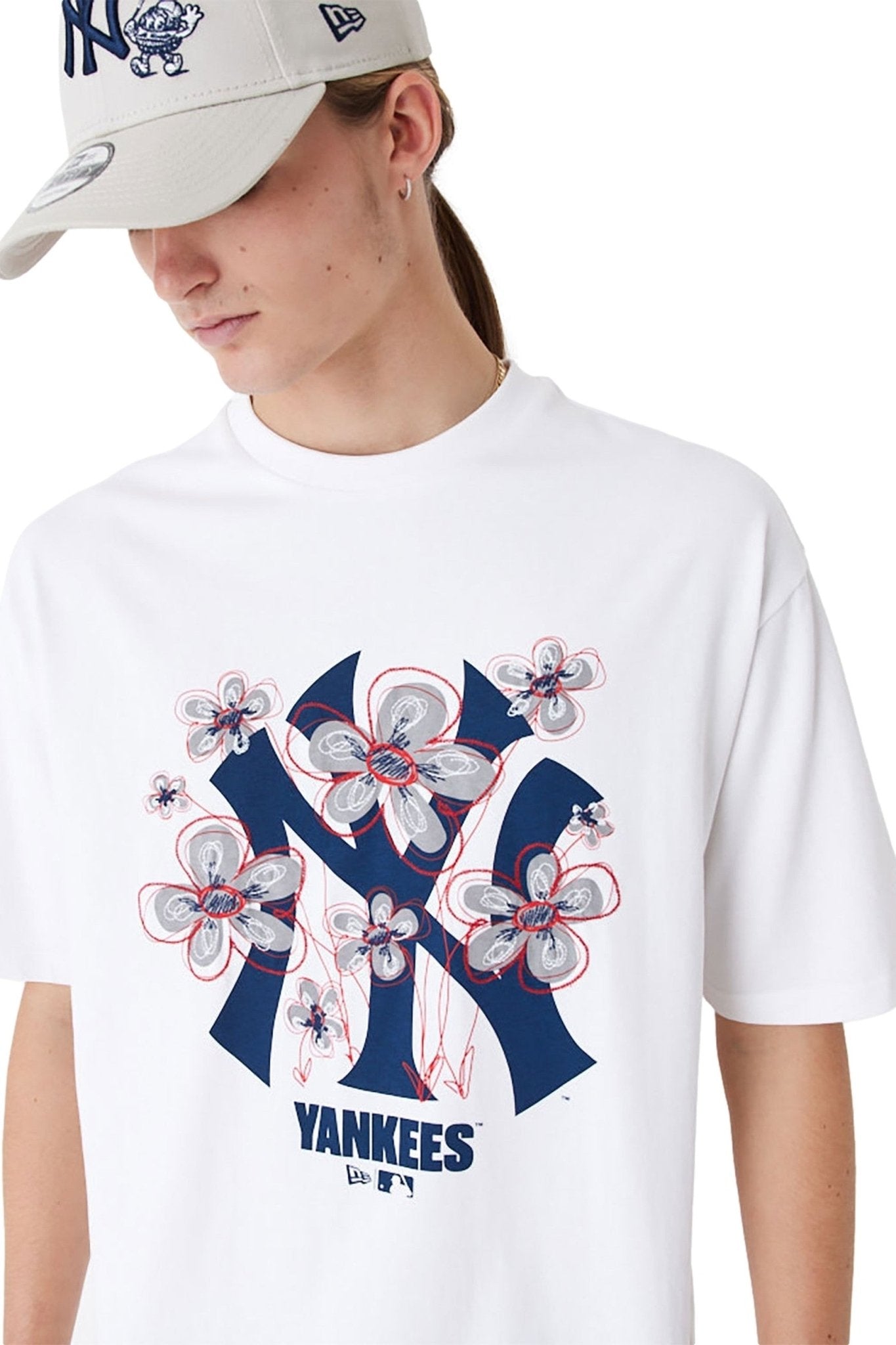 CAMISTA NEW ERA BLANCA YANKEES MLB FLORAL LOGO OS TE - AREA ZERO