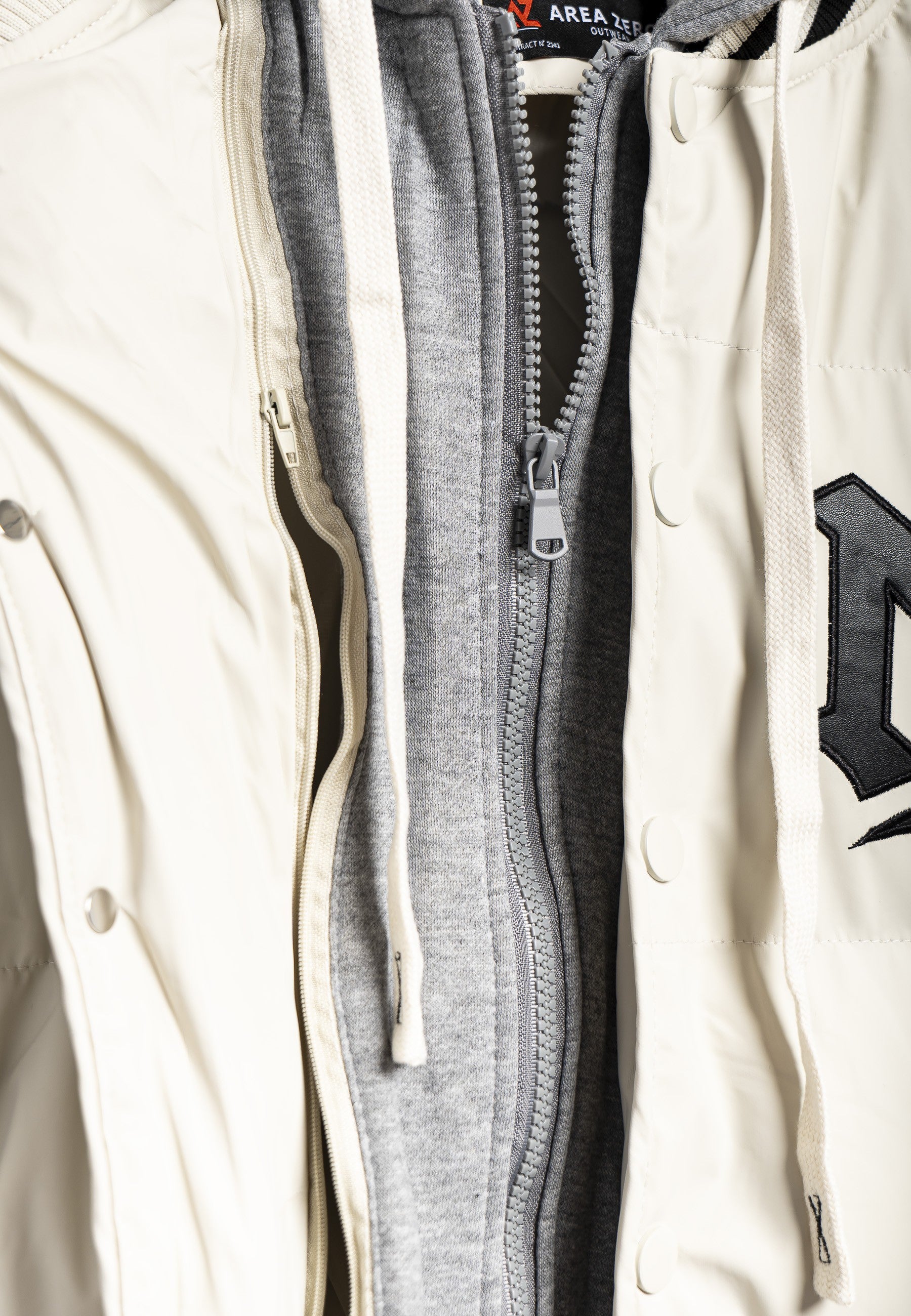 CAZADORA BEIGE NY COACH JACKET