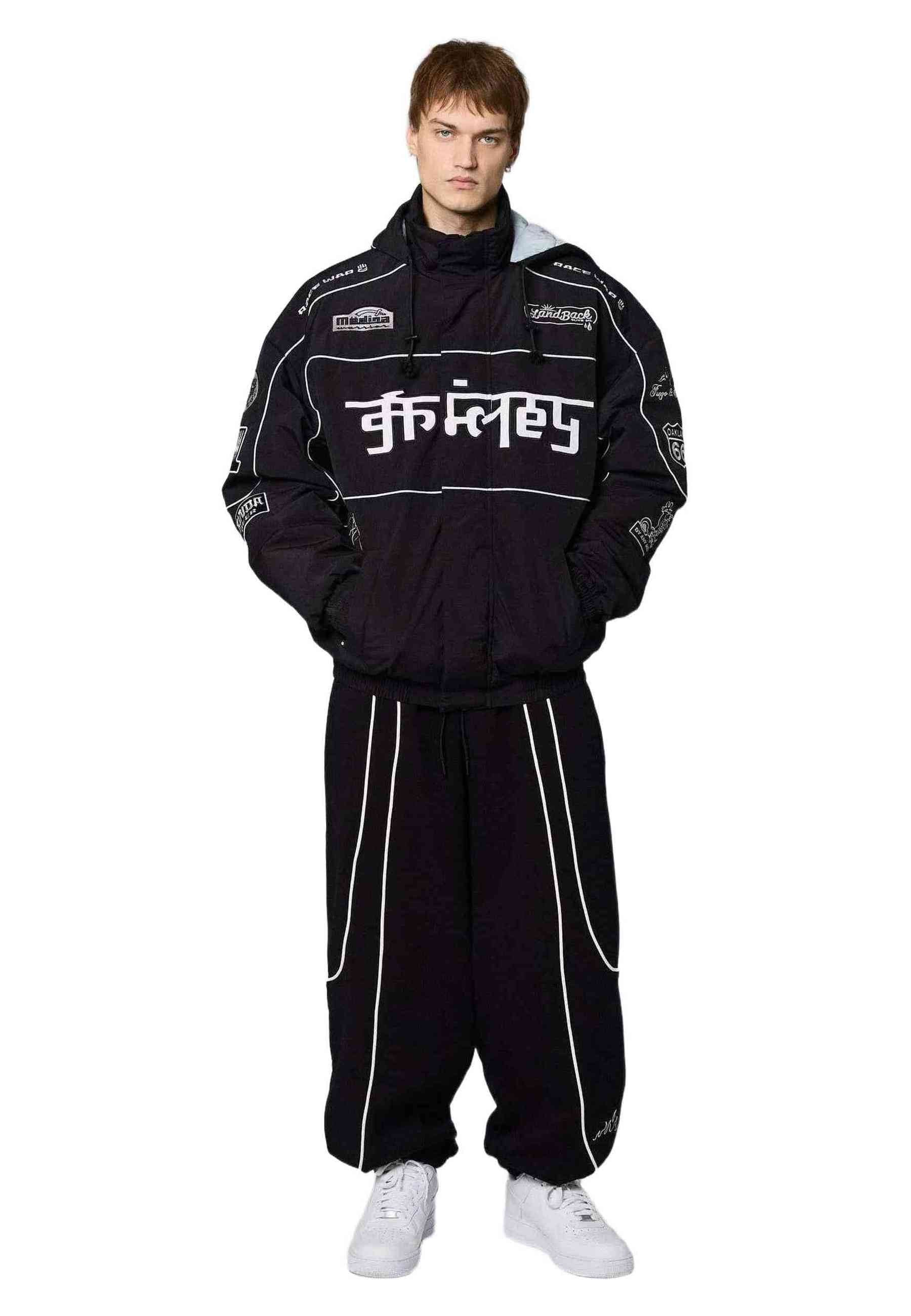CAZADORA GRIMEY NEGRA RACE WAR PULL OVER JACKET