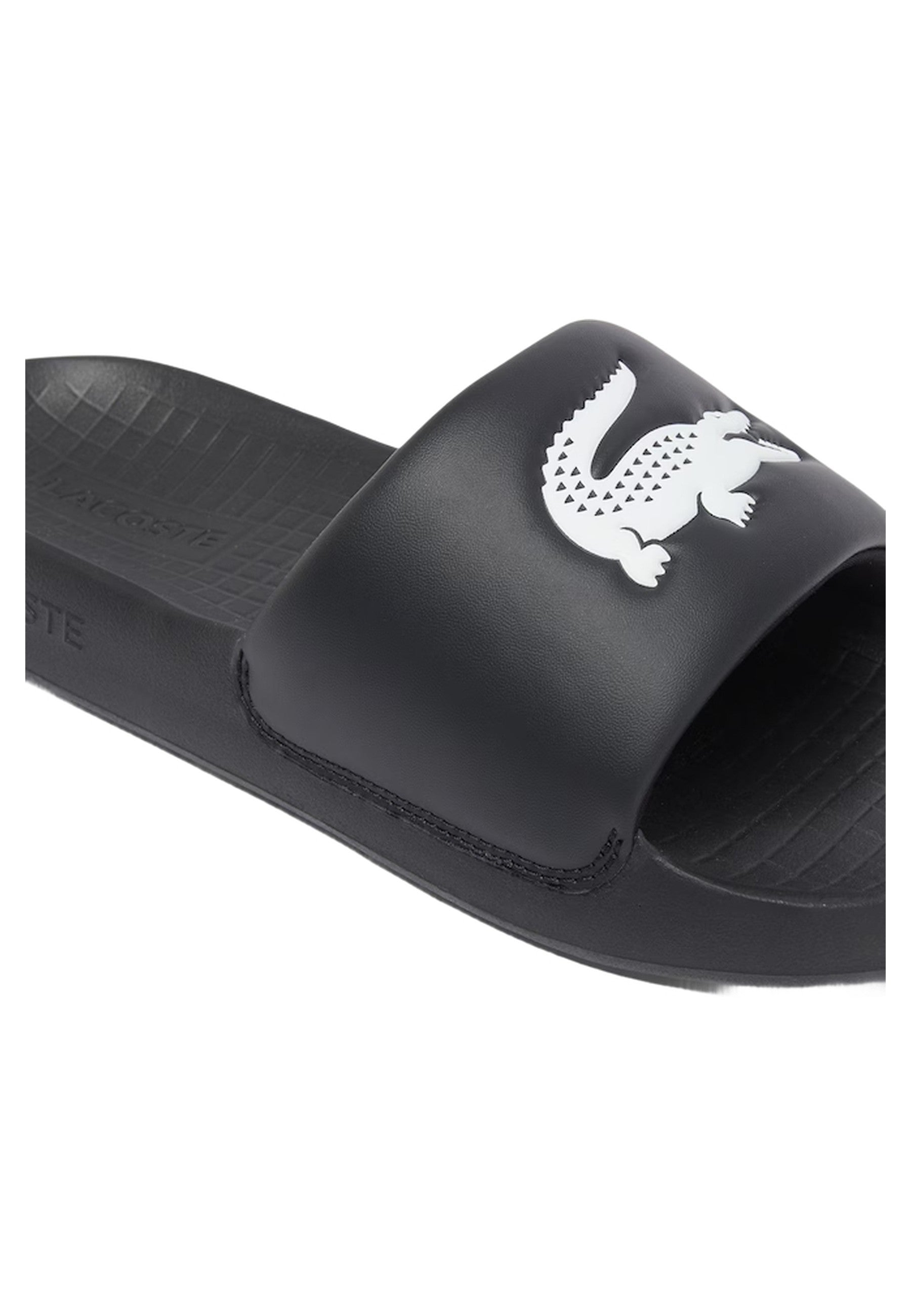 CHANCLAS LACOSTE NEGRAS SERVE SLIDE 1.0