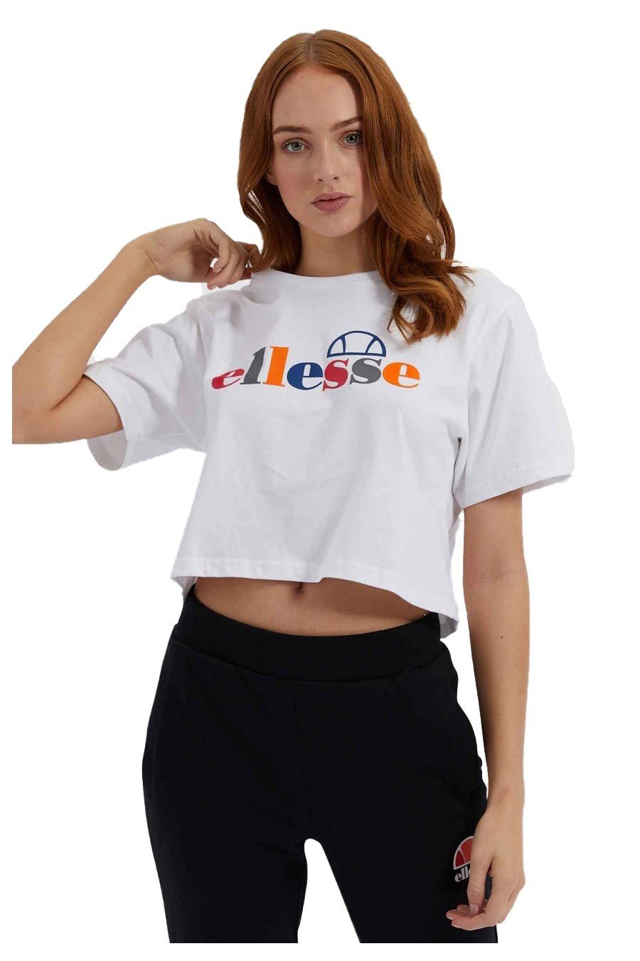 CROP TOP ELLESSE BLANCO LOGO ESTMAPADO PECHO COLORES - AREA ZERO
