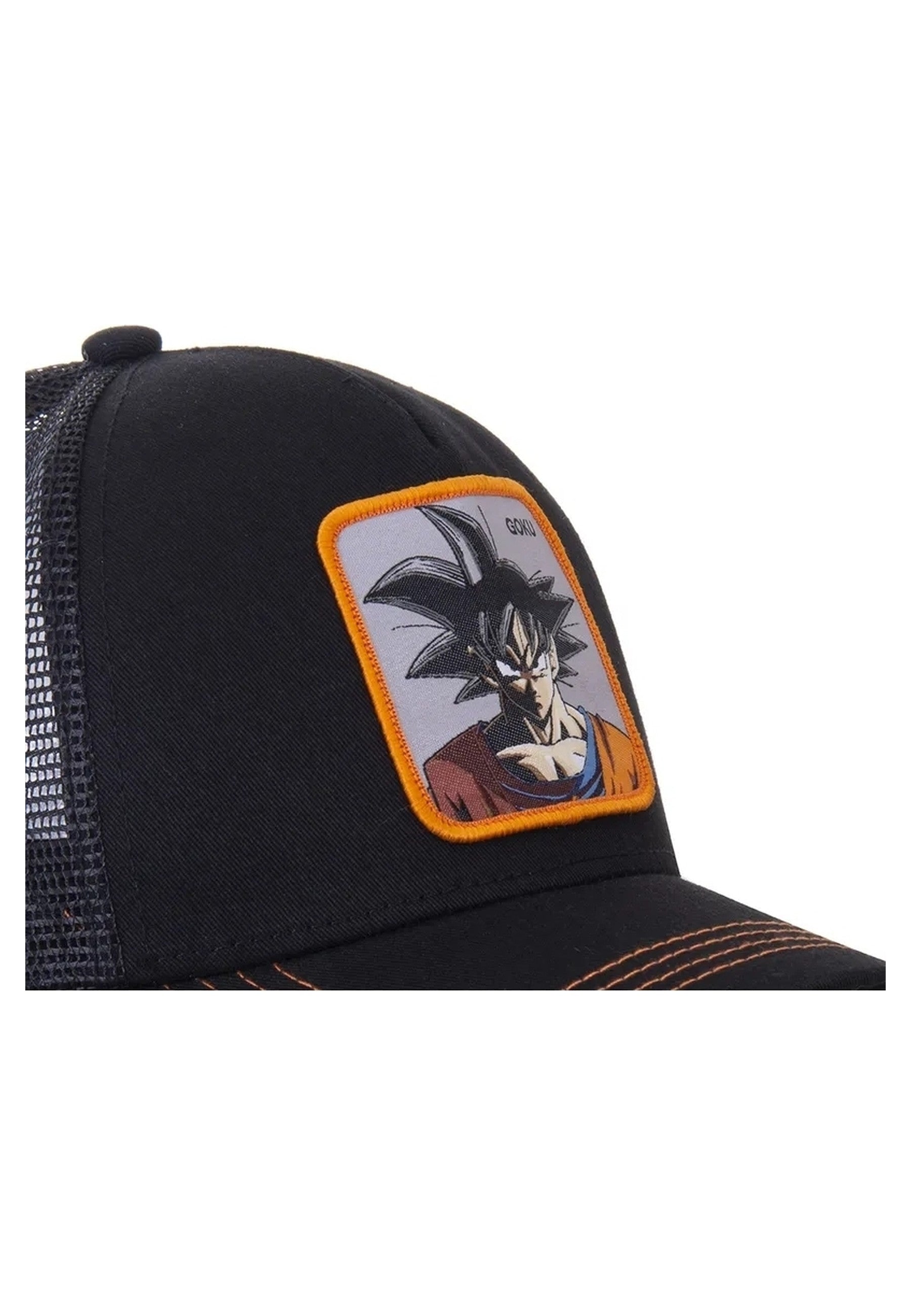 GOLLA COLLAB NEGRA GOKU BORDADO PARCHE FRENTE