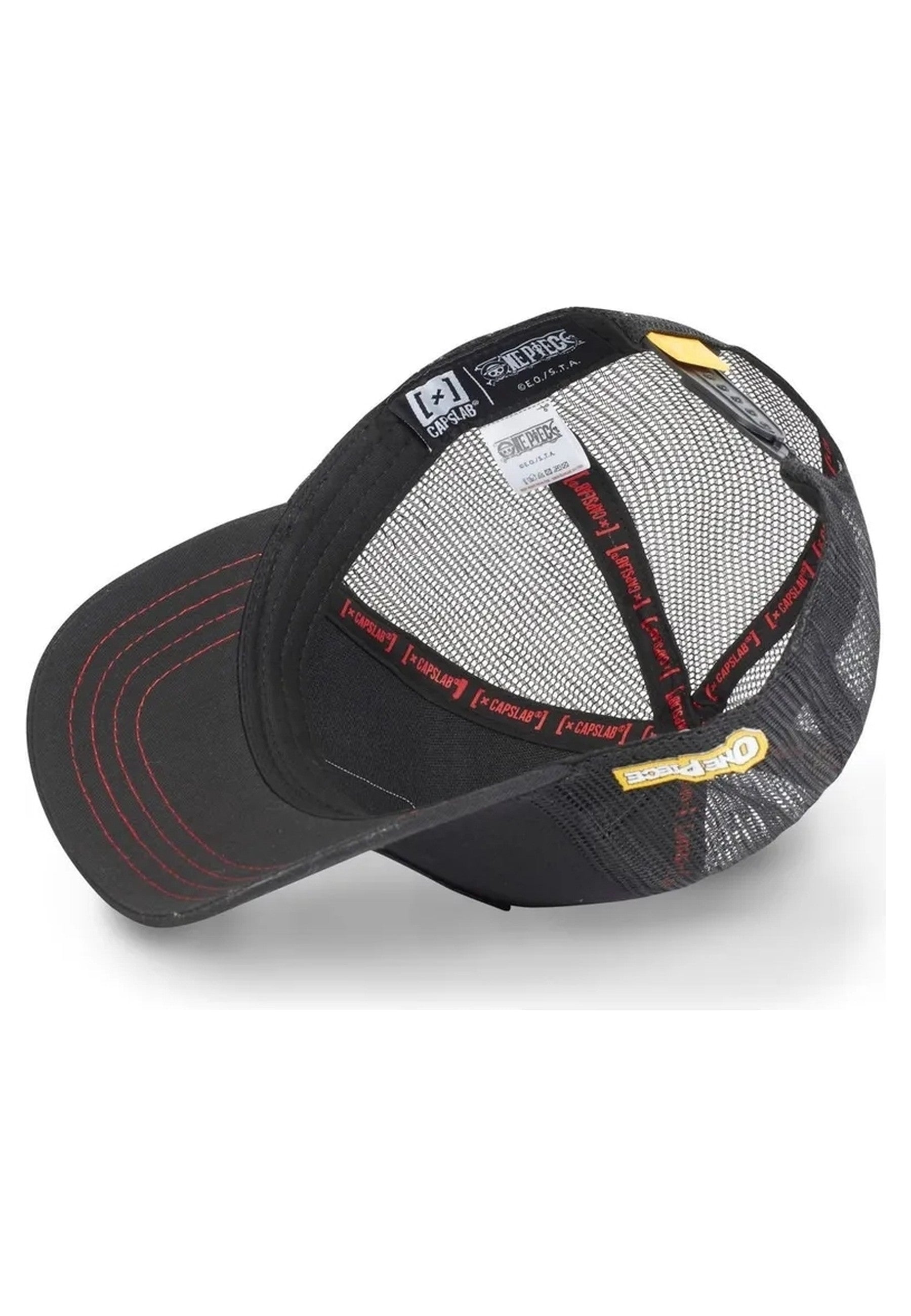 GORRA CAPSLAB NEGRA CALAVERA ONE PIECE SKU2 TRUCKER CAP