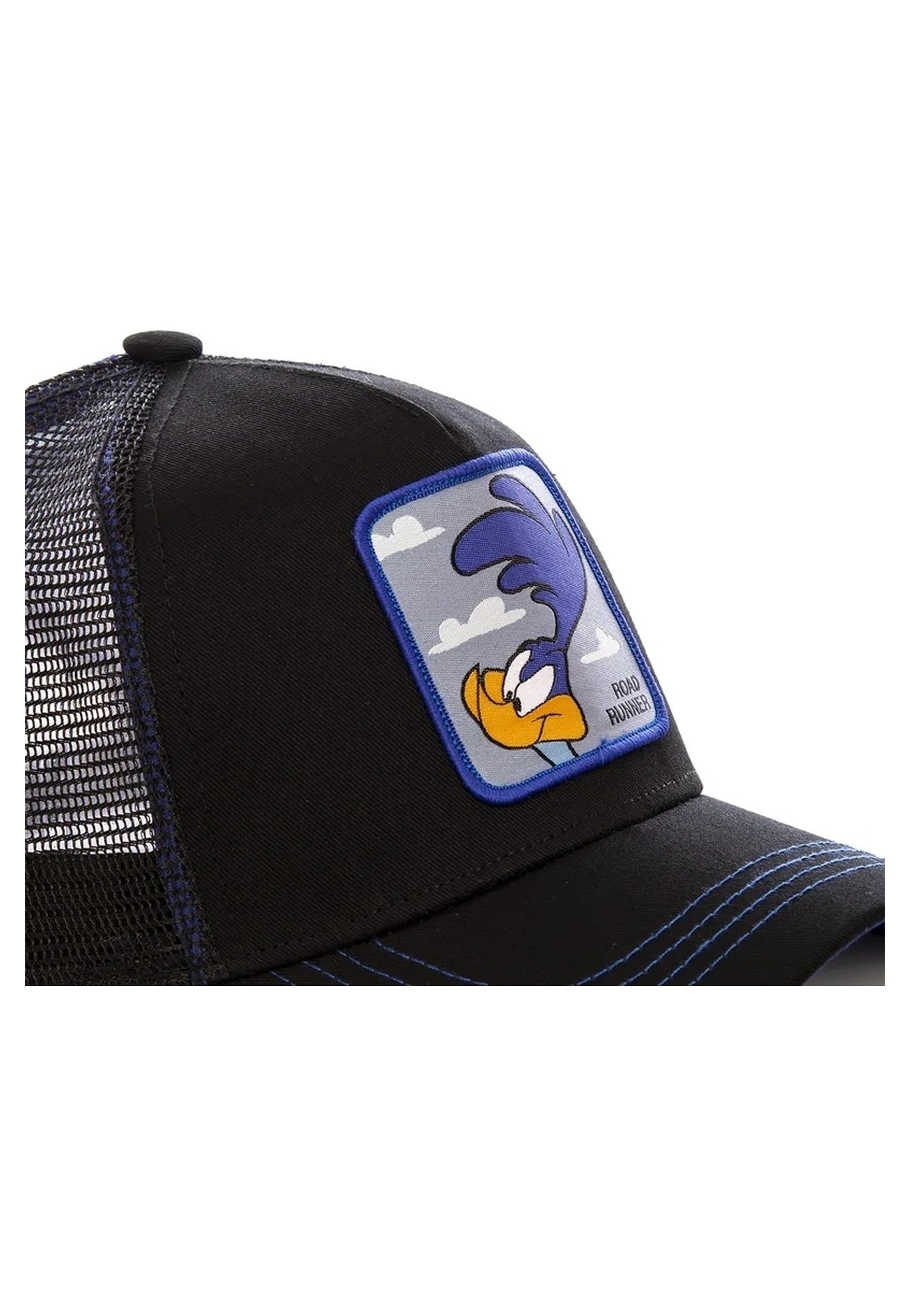 GORRA COLLAB NEGRA CORRECAMINOS BORDADO FRENTE TRUCKER VISERA CURVA