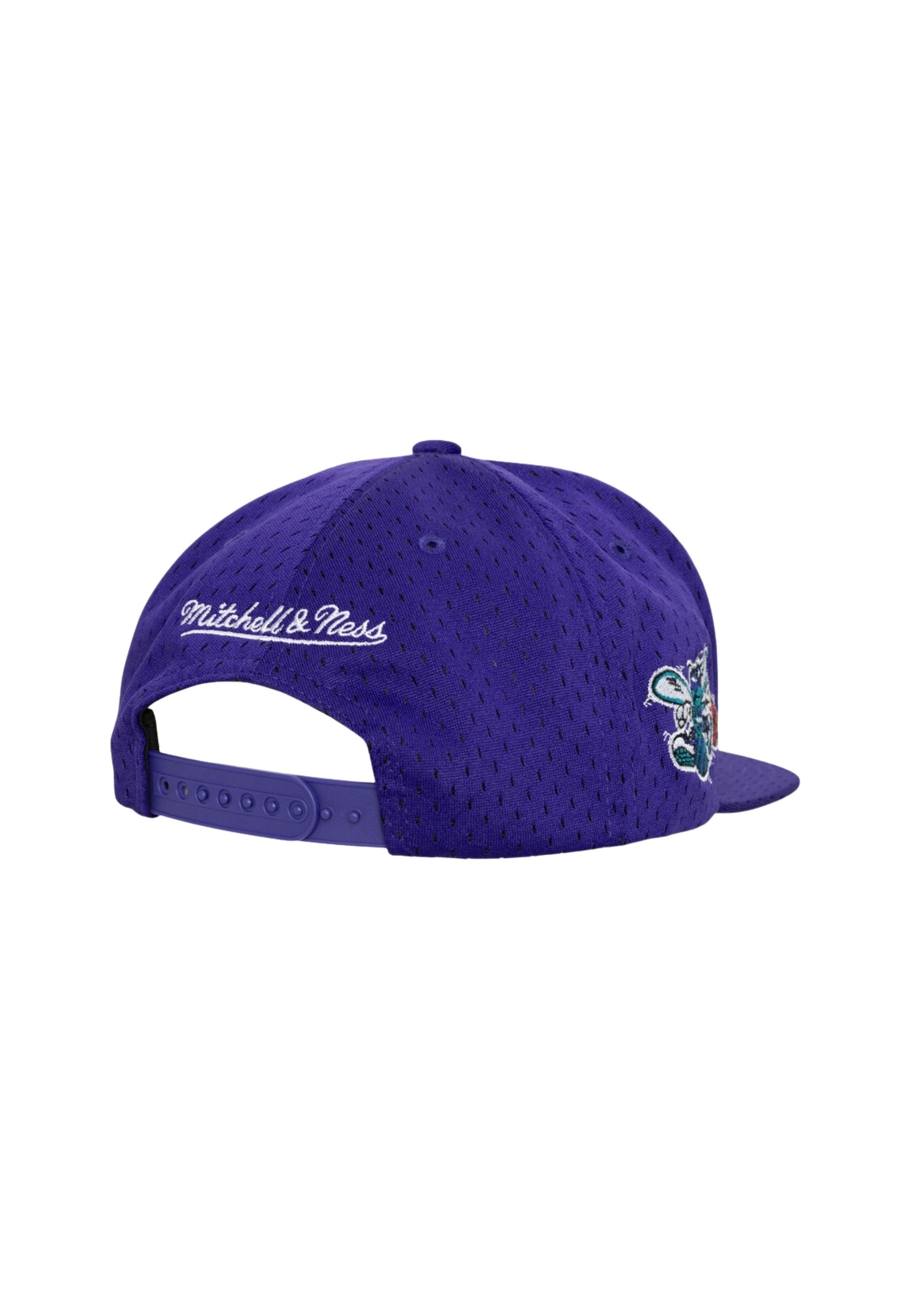 GORRA MITCHELL & NESS MORADA HORNETS MESHED UP SNAPBACK