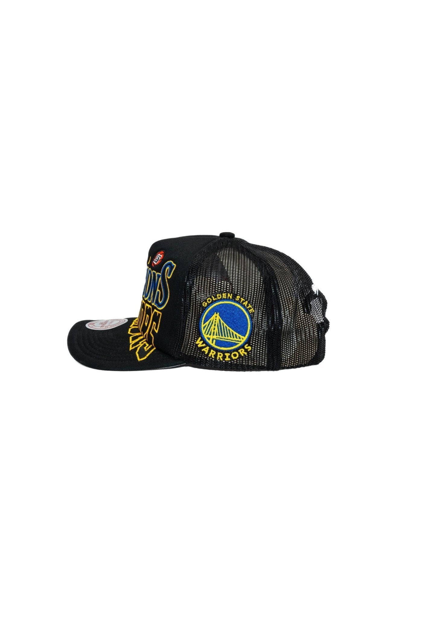GORRA MITCHELL & NESS NEGRA GOLDEN STATE BIG CHAMP TRUCKER CAP - AREA ZERO