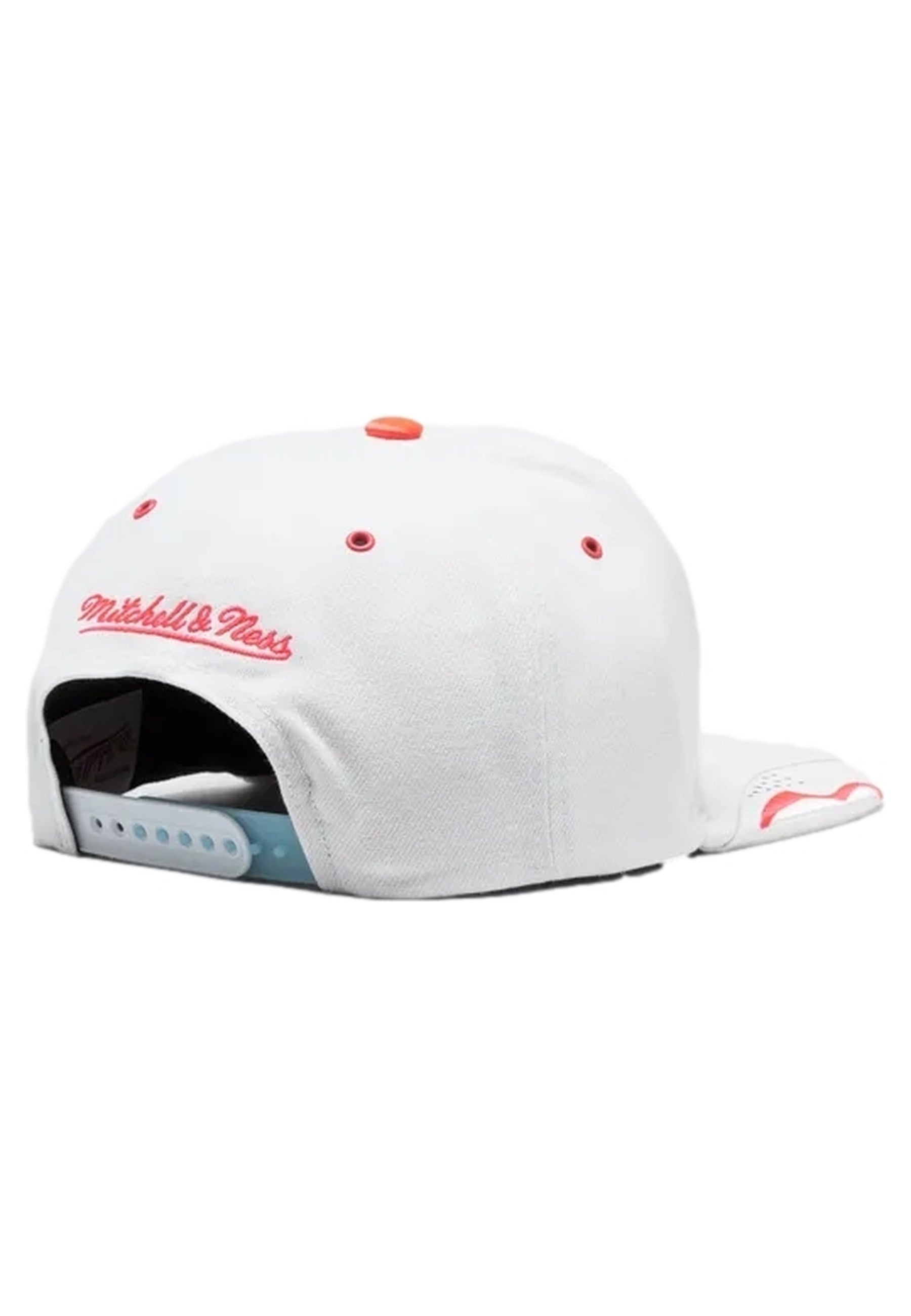 GORRA MITCHELL & NESS BLANCA BULLS DAY SIX SNAPBACK