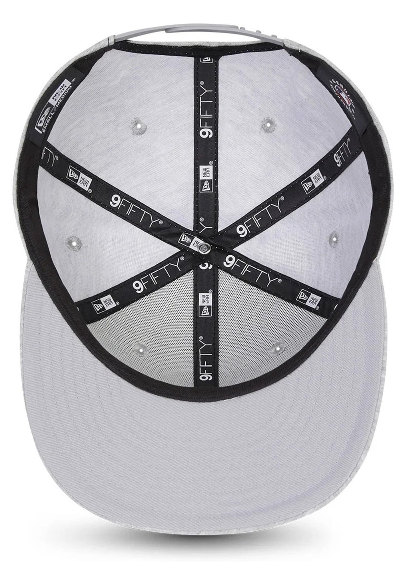 GORRA NEW ERA GRIS YANKEES NOS JERSEY 9FIFTY NEYYAN - AREA ZERO