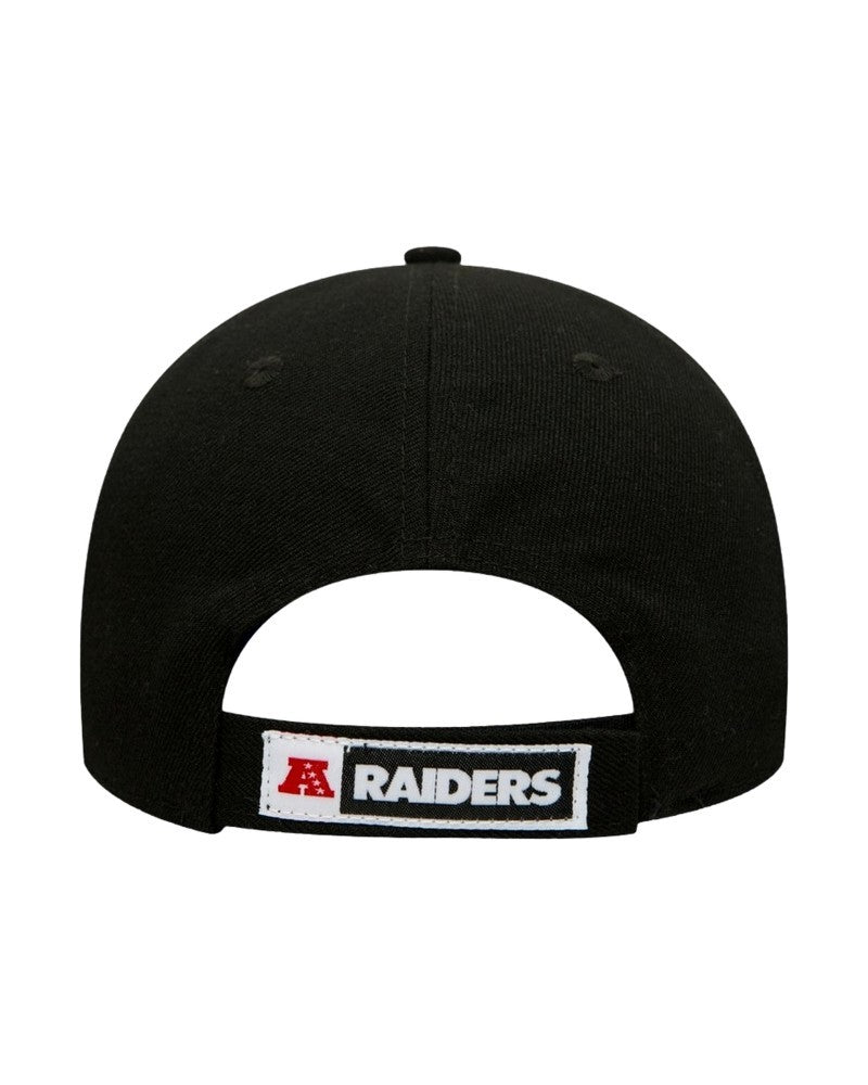 GORRA NEW ERA NEGRA BORDADO FRENTE OAKLAND RAIDERS VISERA CURVA - AREA ZERO