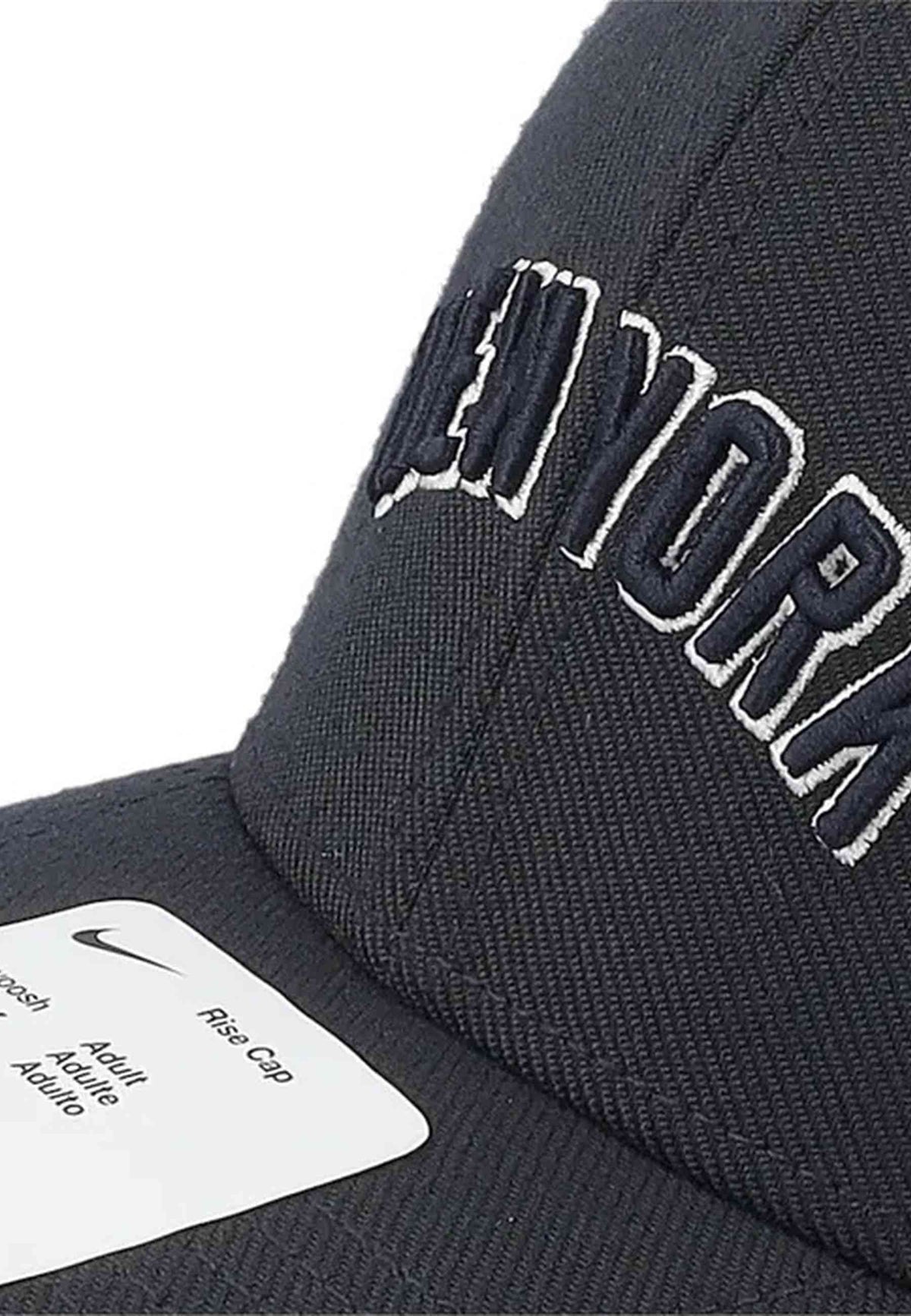 GORRA NIKE NEGRA NEW YORK YANKEES DRI FIT RISE STRUCTURED SWOOSHFLEX CAP