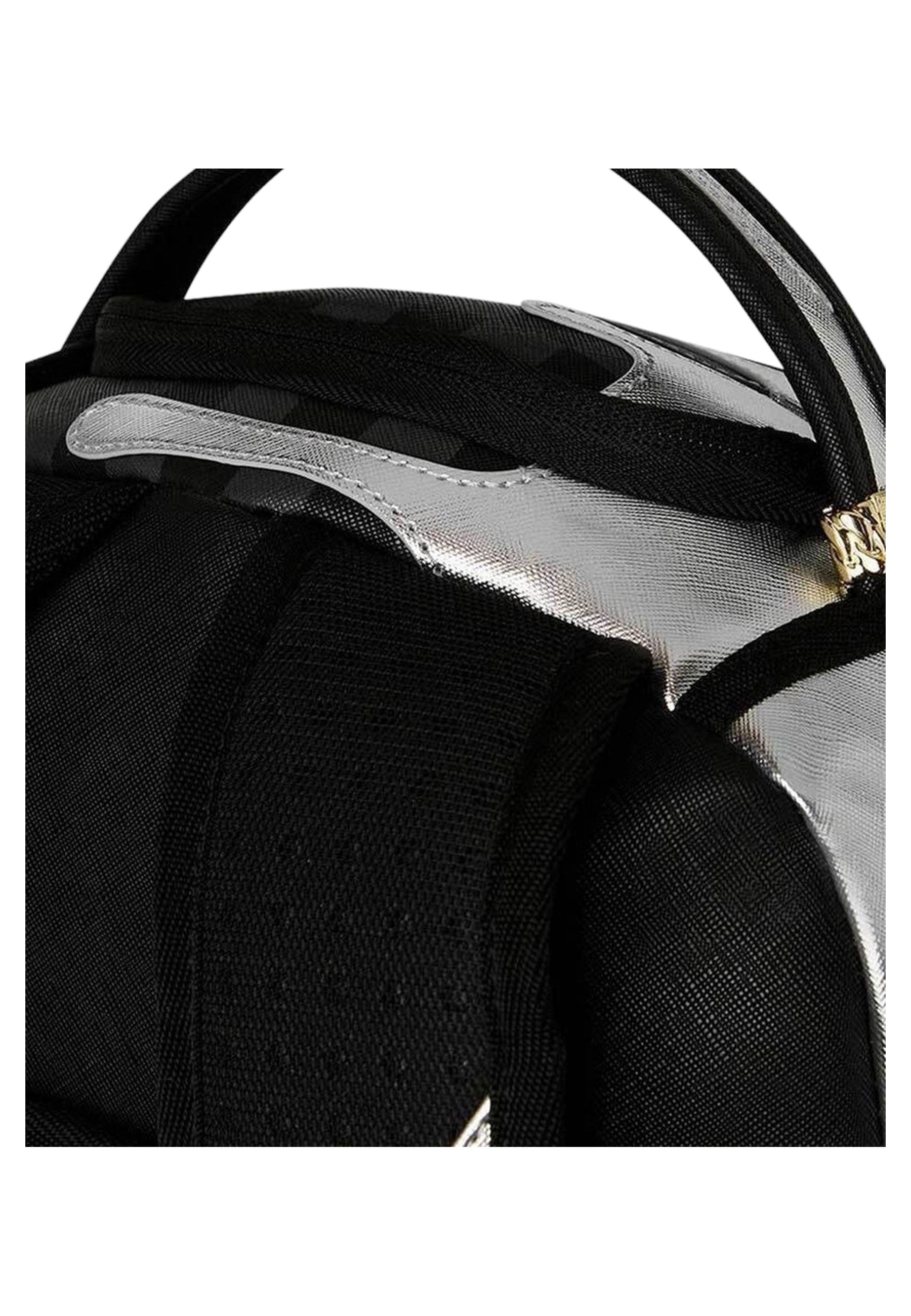 MOCHILA SPRAYGROUND GRIS SILVER SIDE DRIP PACKPACK