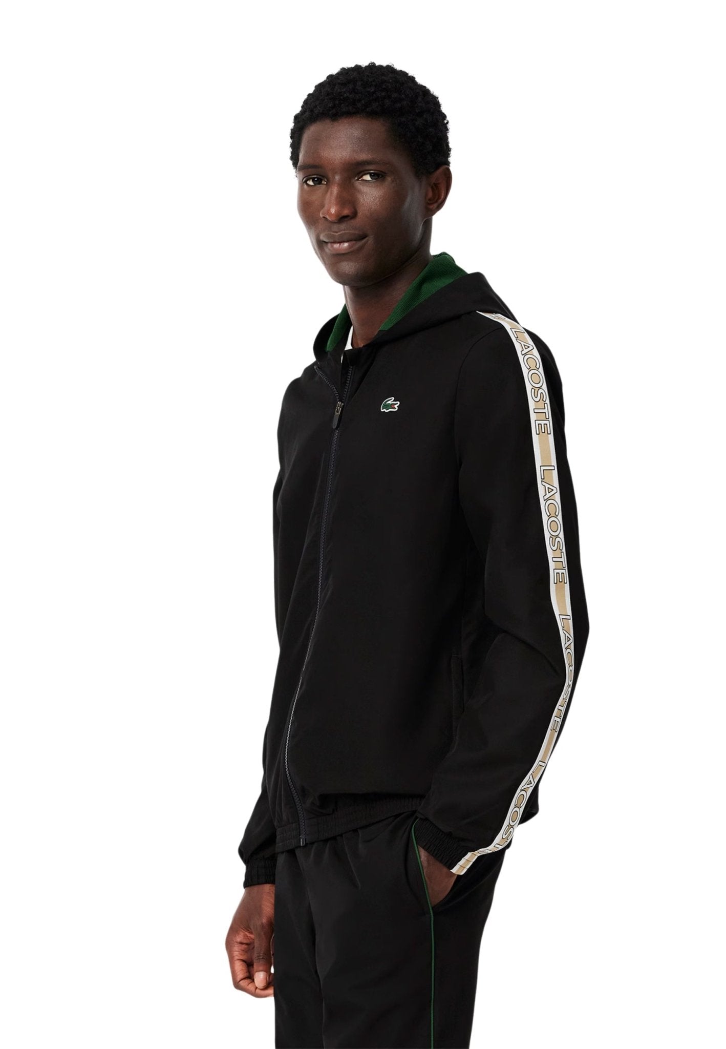 PANTALON LACOSTE NEGRO CHANDA STRIPPED LOGO TRACKPANT - AREA ZERO