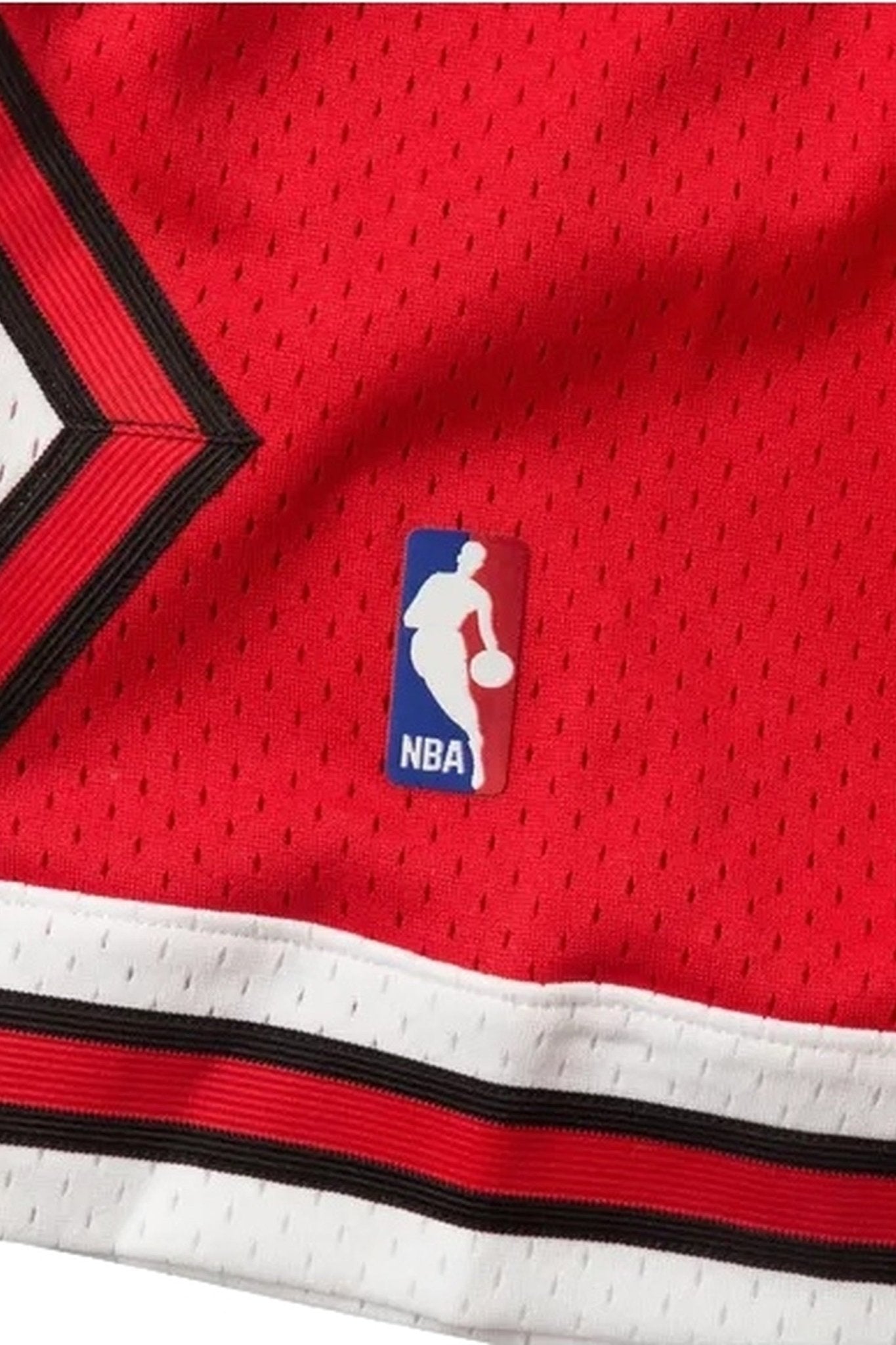 SHORT MICHELL & NESS ROJO BULLS SWINGMAN MESH - AREA ZERO