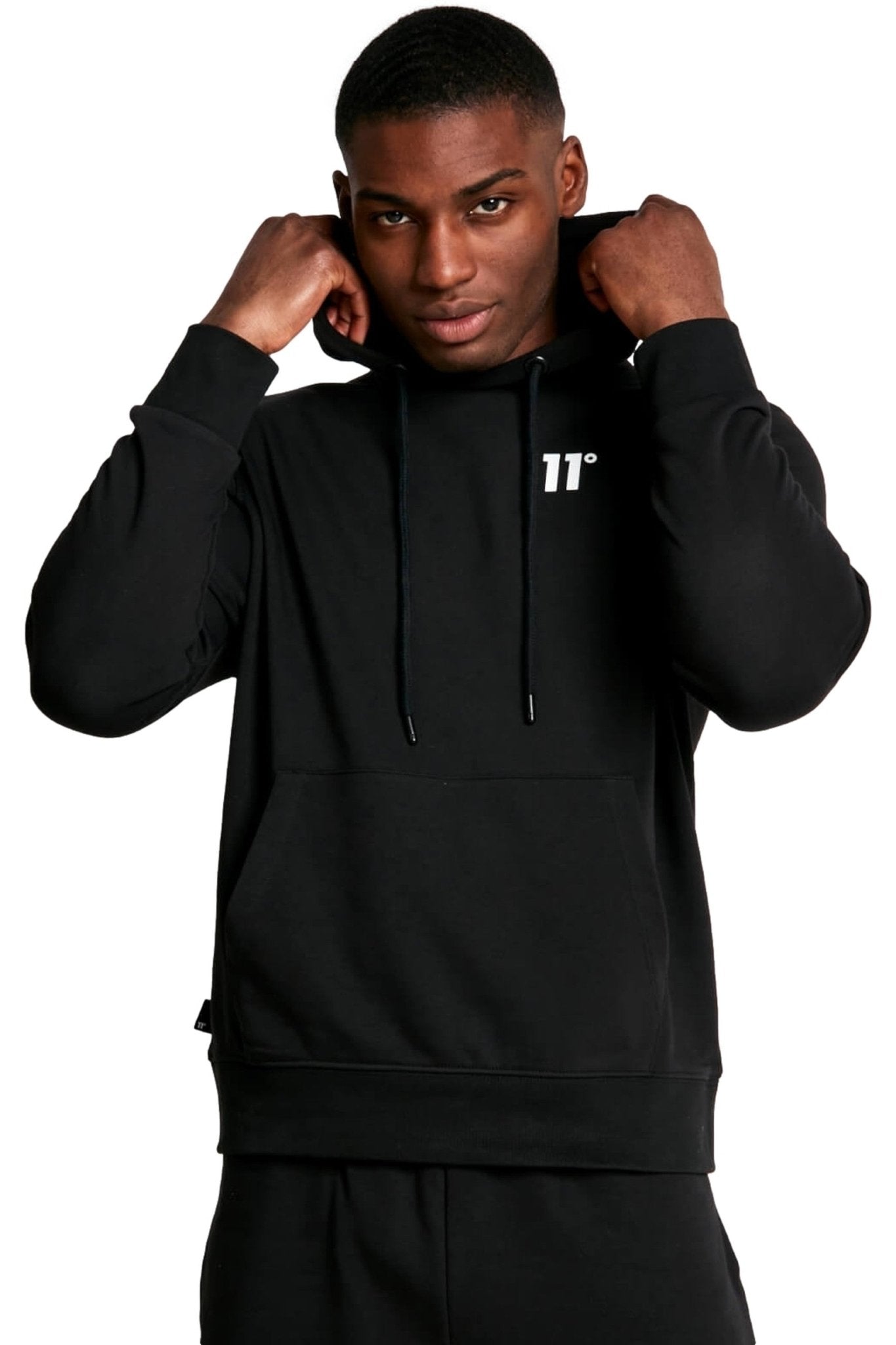 SUDADERA 11 DEGREES NEGRA CORE PULLOVER HOODIE - AREA ZERO