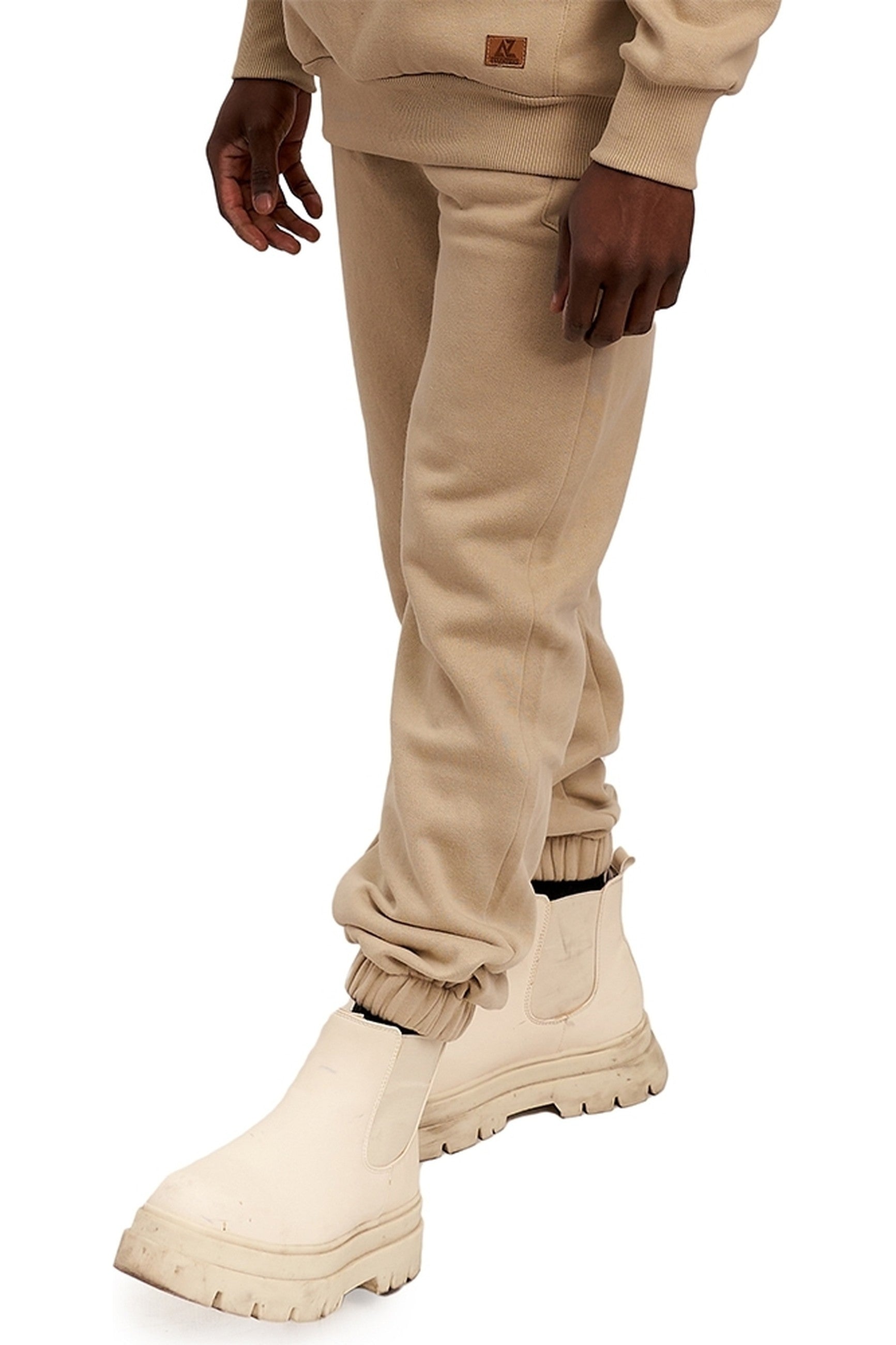 PANTALON TOSTADO AZ ESSENTIAL JOGGER TAGGED POCKET SAFARI