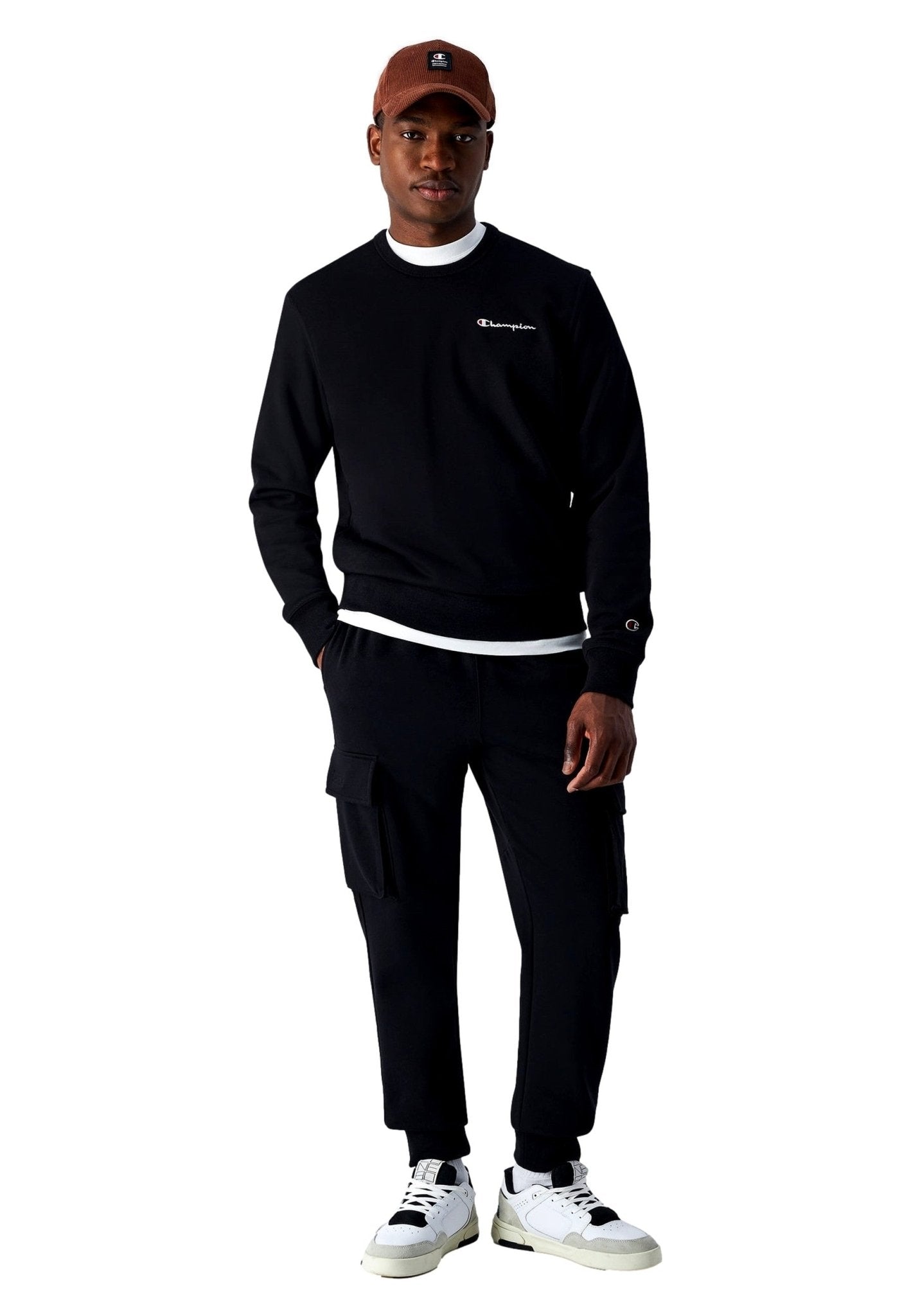 SUDADERA CHAMPION NEGRA SMALL EMBROIDERED LOGO CREWNECK SWEATSHIRT - AREA ZERO