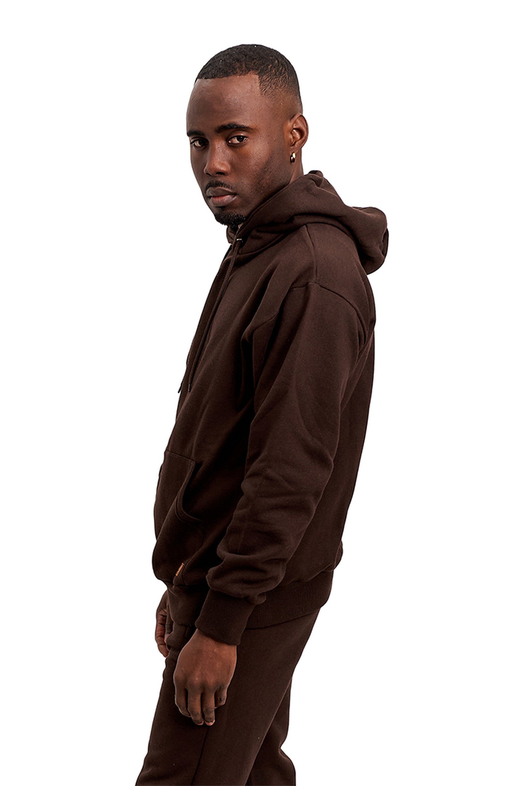 SUDADERA CHOCOLATE AZ ESSENTIALS TAGGED POCKET HOODIE
