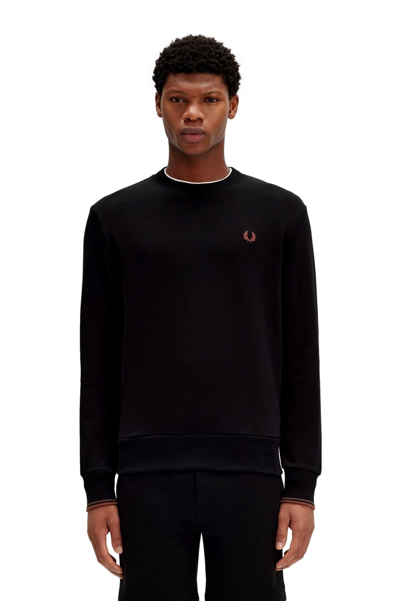 SUDADERA FRED PERRY NEGRA EMBROIDERED LOGO CREW NECK SWEATSHIRT - AREA ZERO