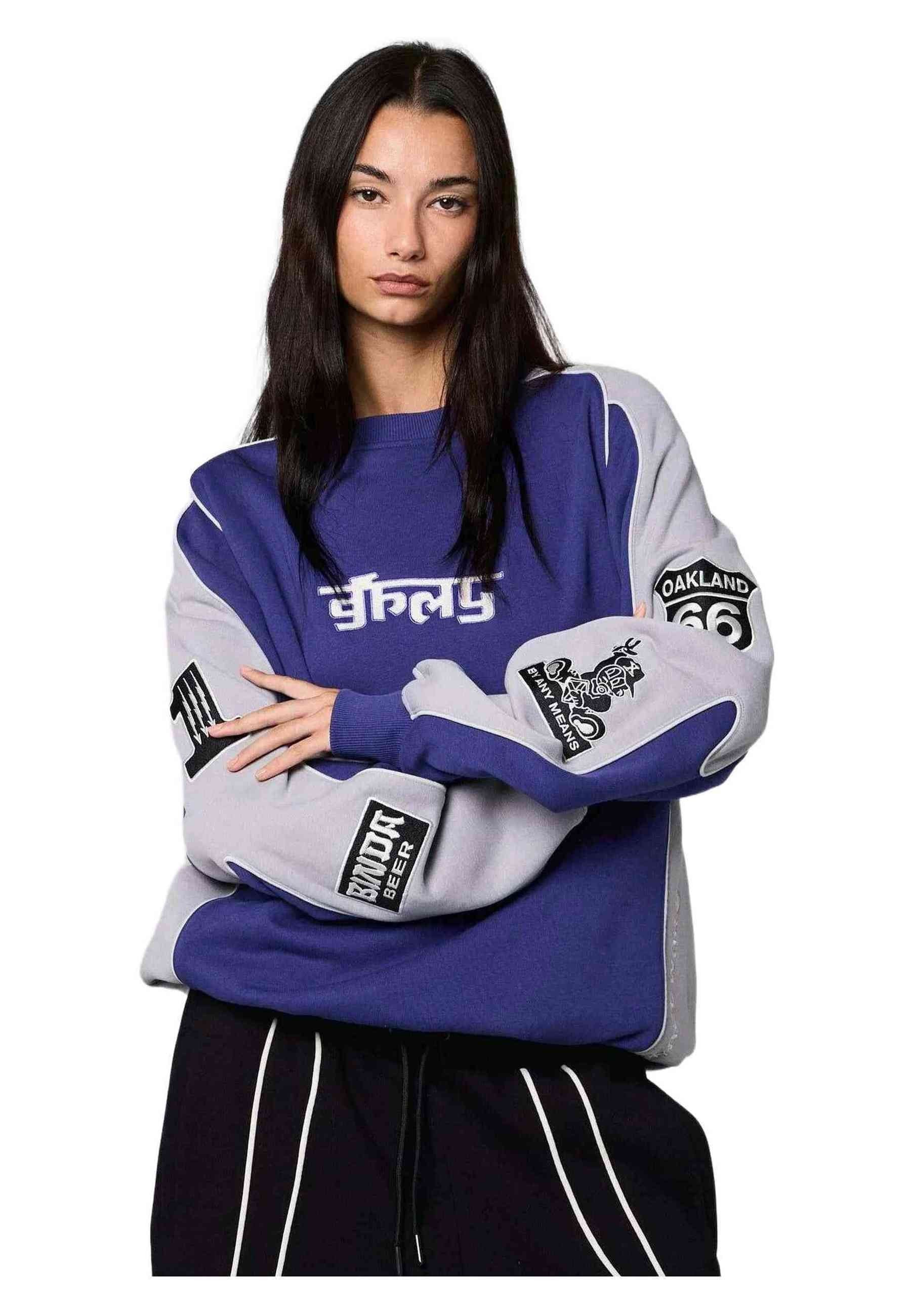 SUDADERA GRIMEY AZUL RACE WAR VINTAGE CREWNECK