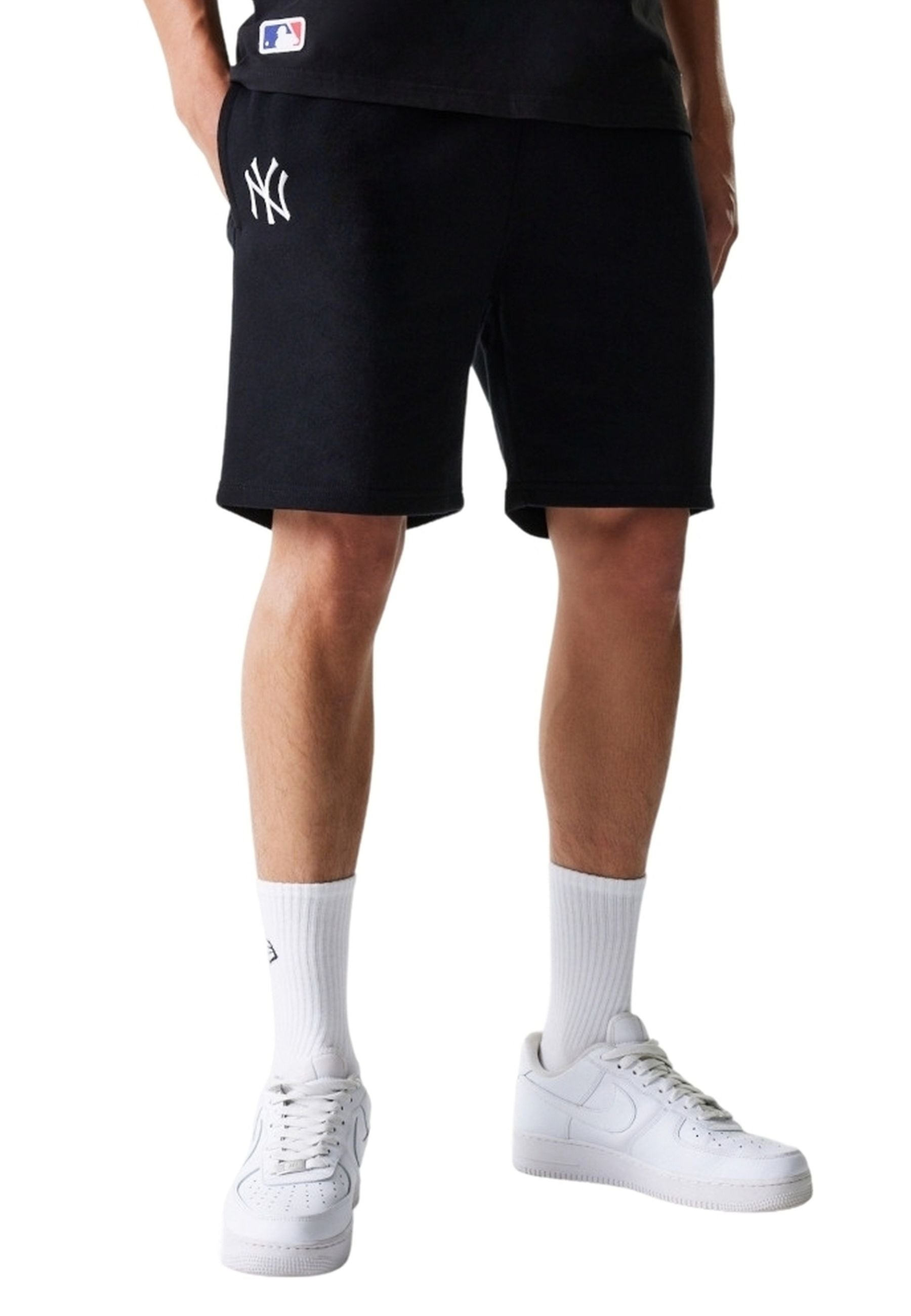 BERMUDA NEW ERA NEGRA YANKEES MLB MIDO LOGO SHORT