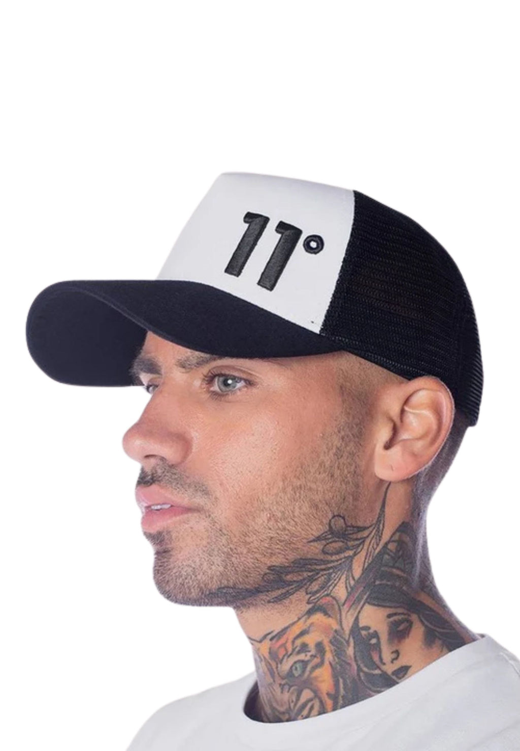 GORRA 11 DEGREES BLANCA/NEGRA TRUCKER LOGO BORDADO FRENTE VISERA CURVA