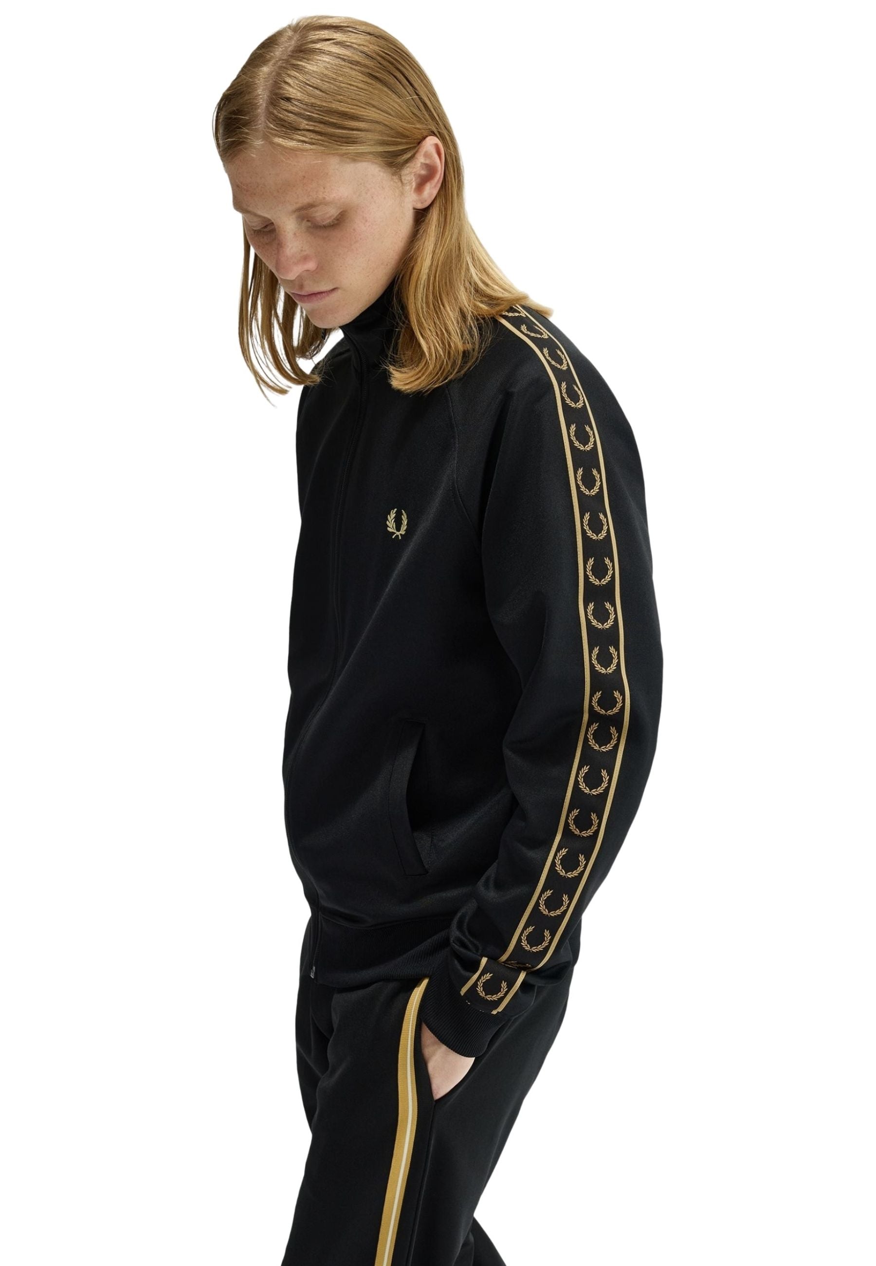 CHAQUETA FRED PERRY NEGRA CONTRAST TAPE TRACK JACKET