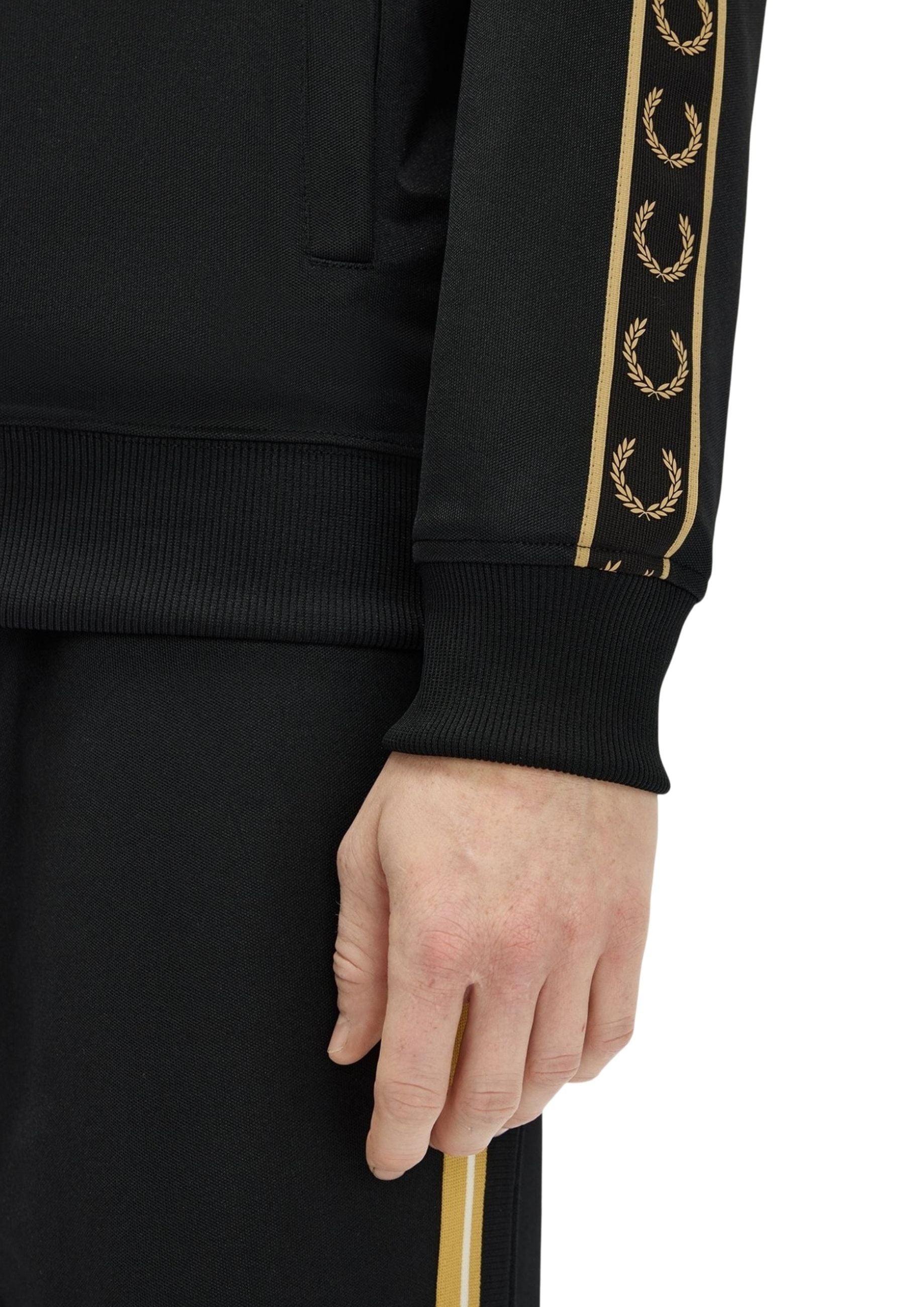 CHAQUETA FRED PERRY NEGRA CONTRAST TAPE TRACK JACKET