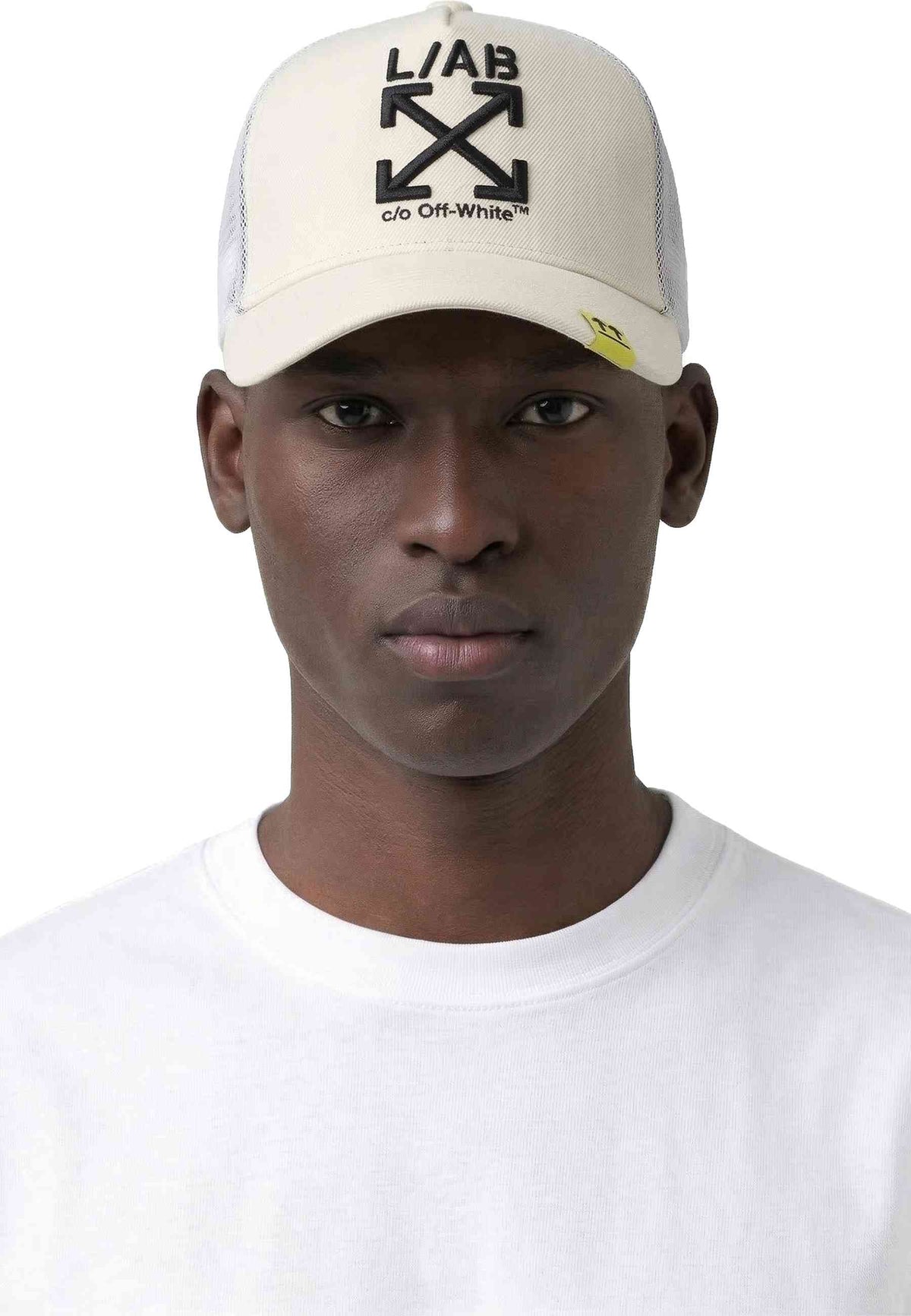 L/AB c/o Off-White BEIGE CLAMP ARROWS CURVED BRIM TRUCKER CAP