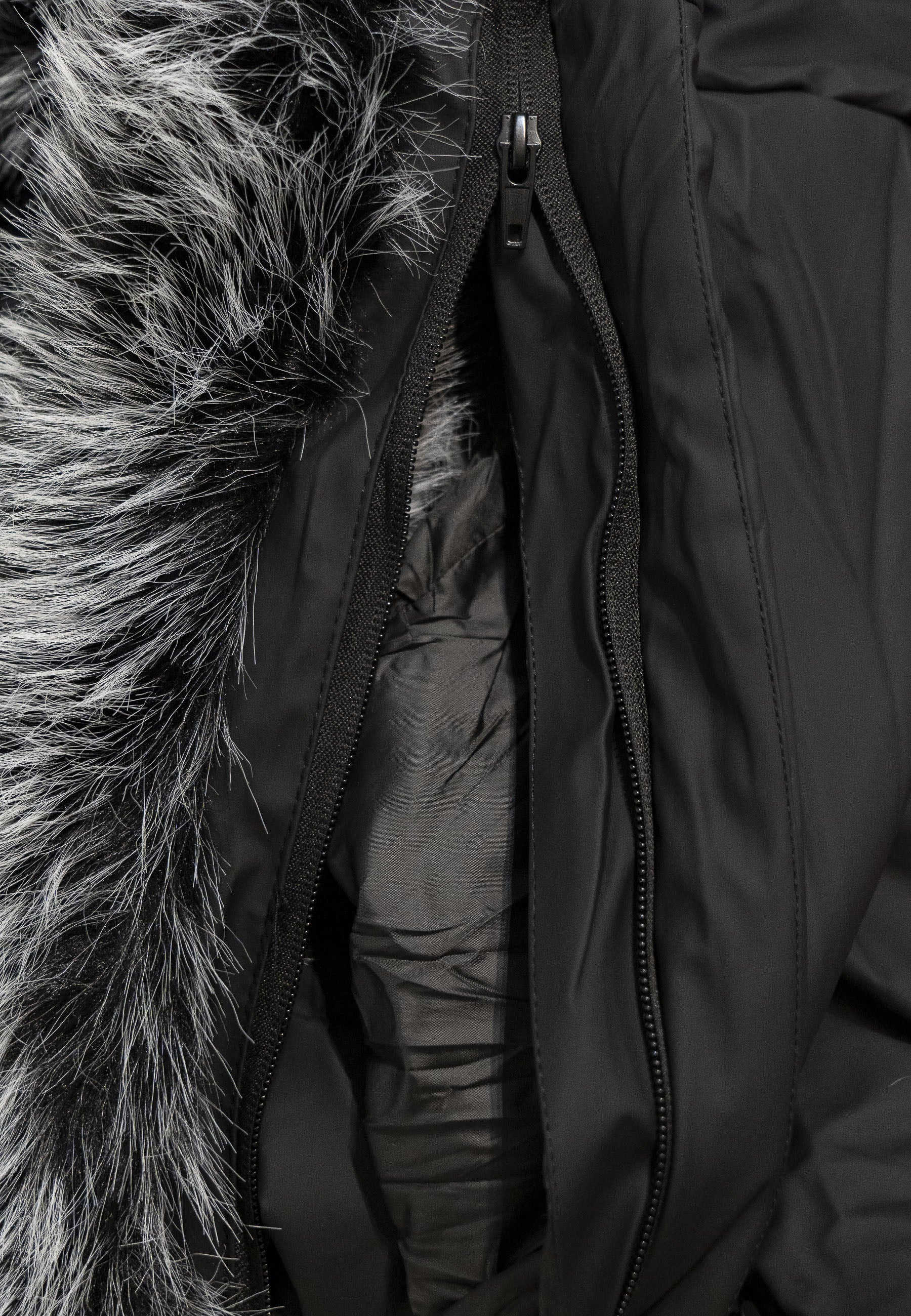 CAZADORA AREA ZERO NEGRA/AZUL PRIVATE PROPERTY BEAR PUFFY JACKET